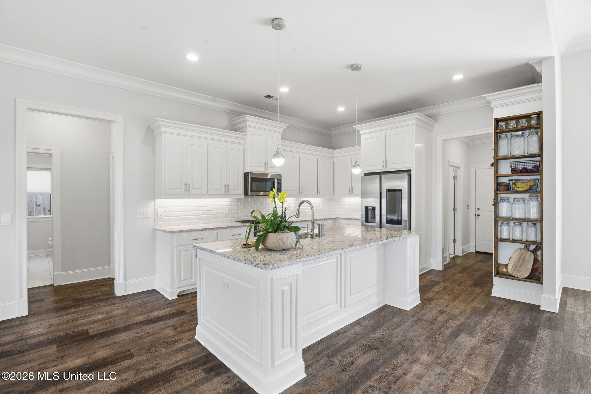 204 Ashbury Cove