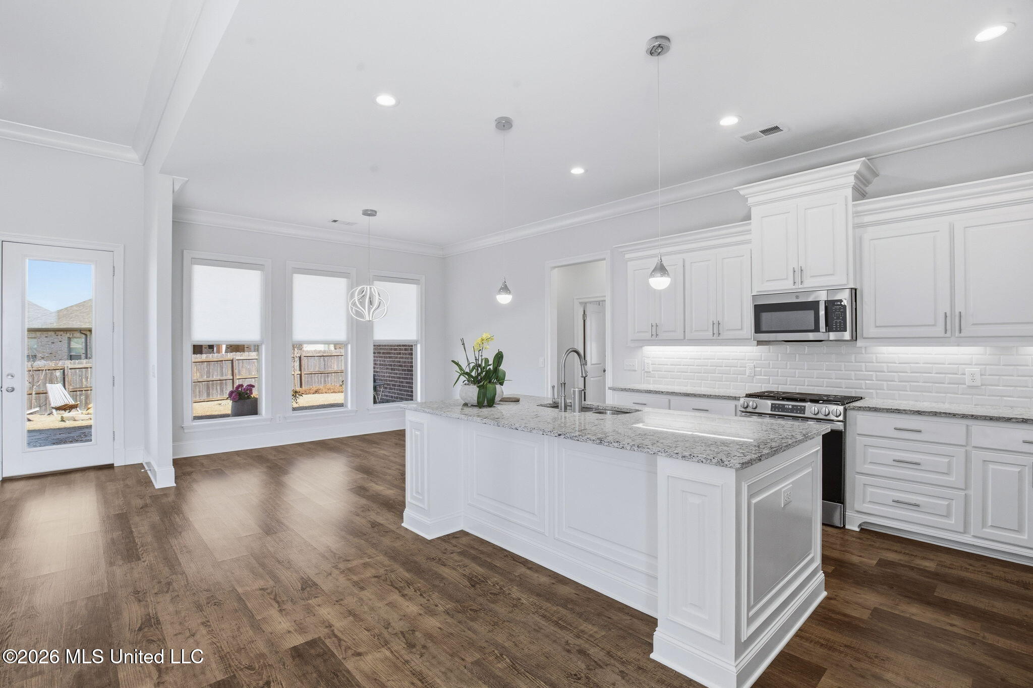 204 Ashbury Cove