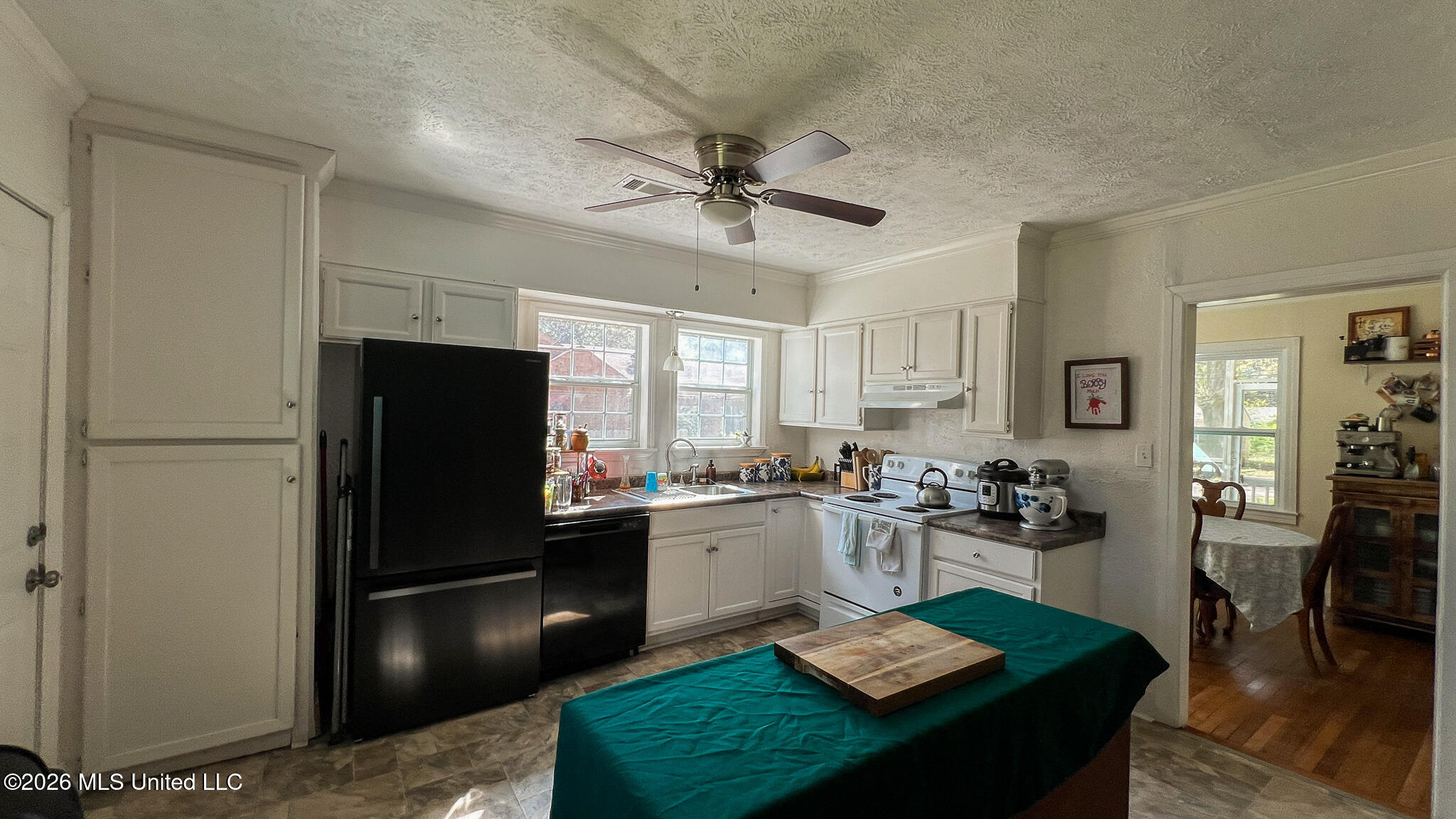 632 Woodbury Road