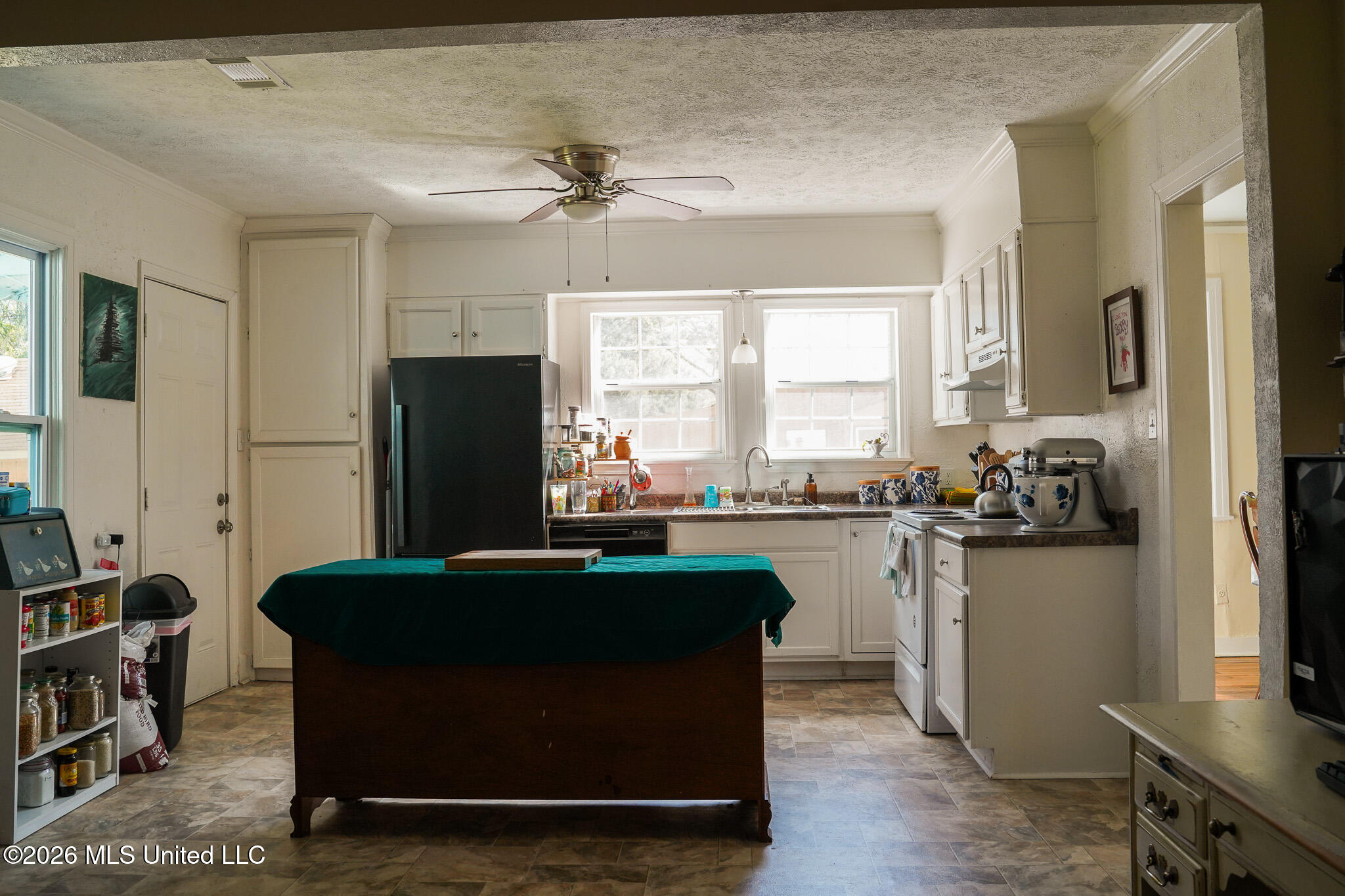 632 Woodbury Road