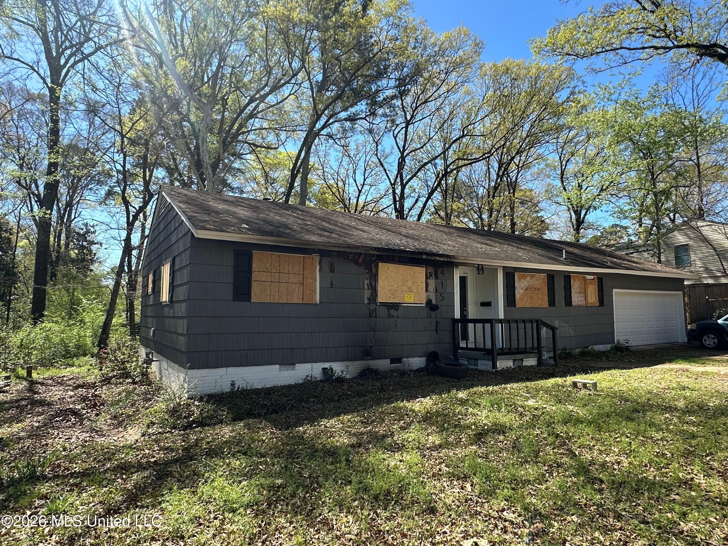 415 E Northside Drive