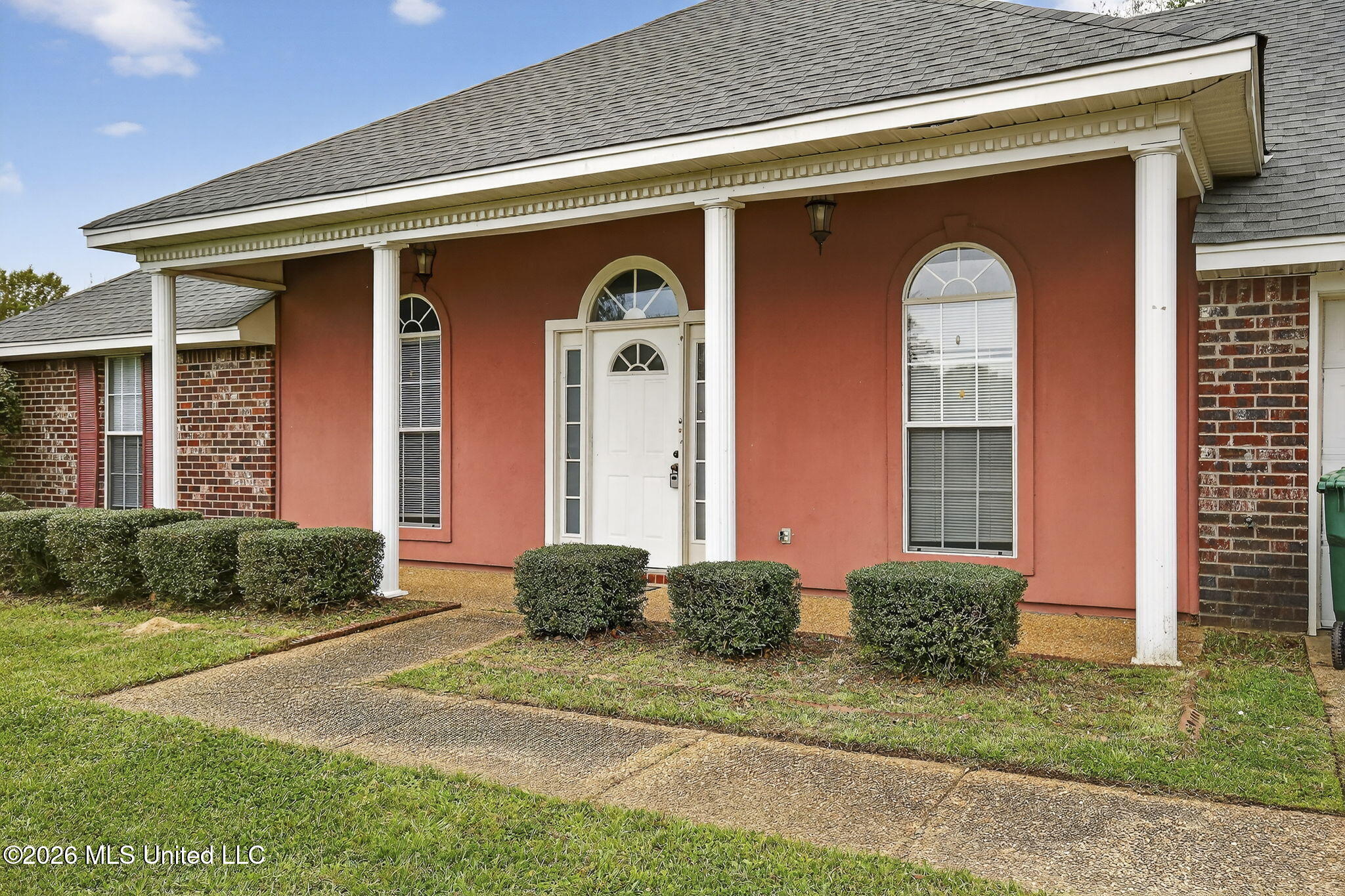 610 Ridge Place