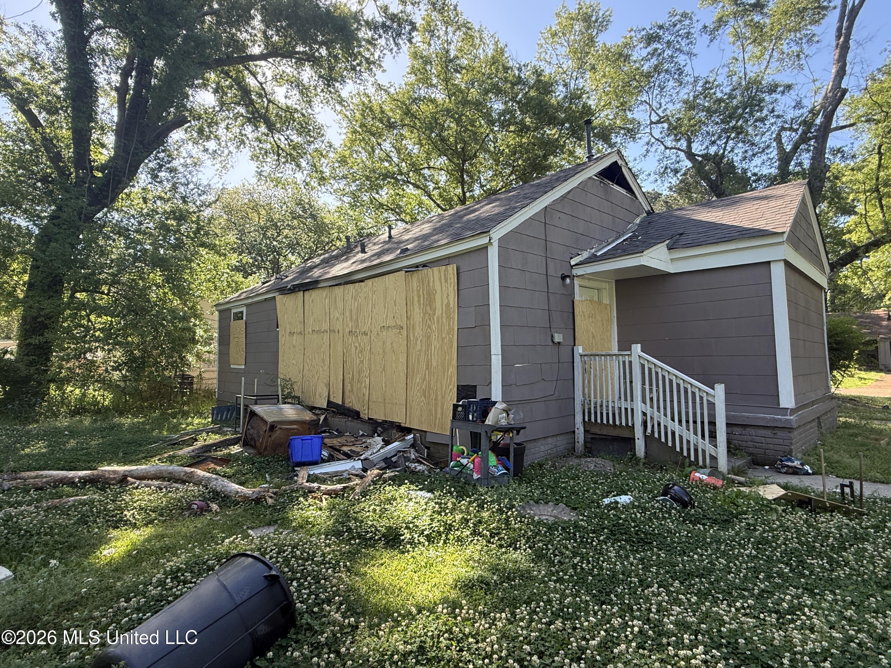 522 Woodbury Road