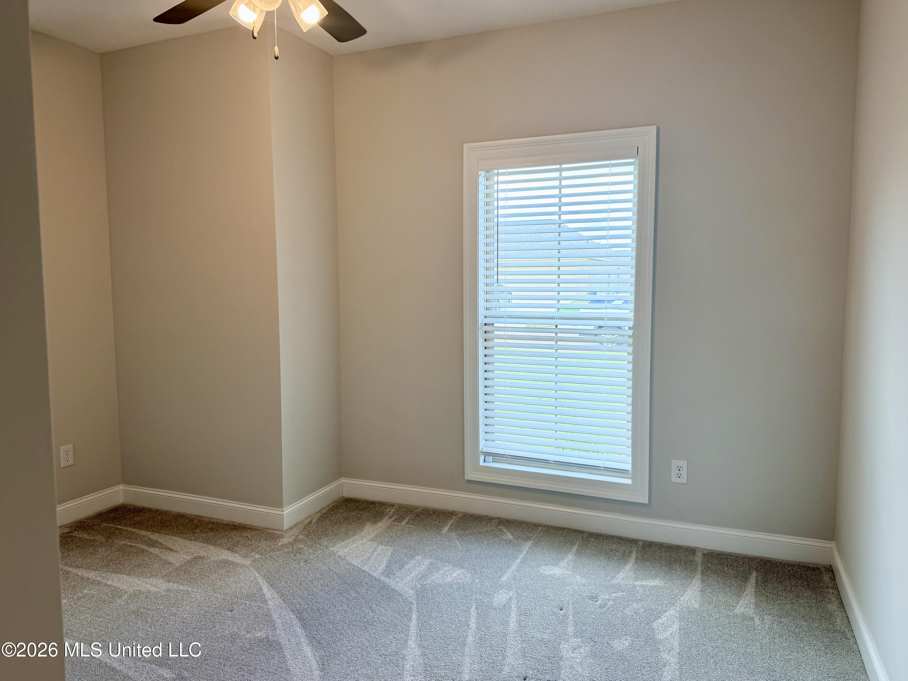 704 Cottonwood Way