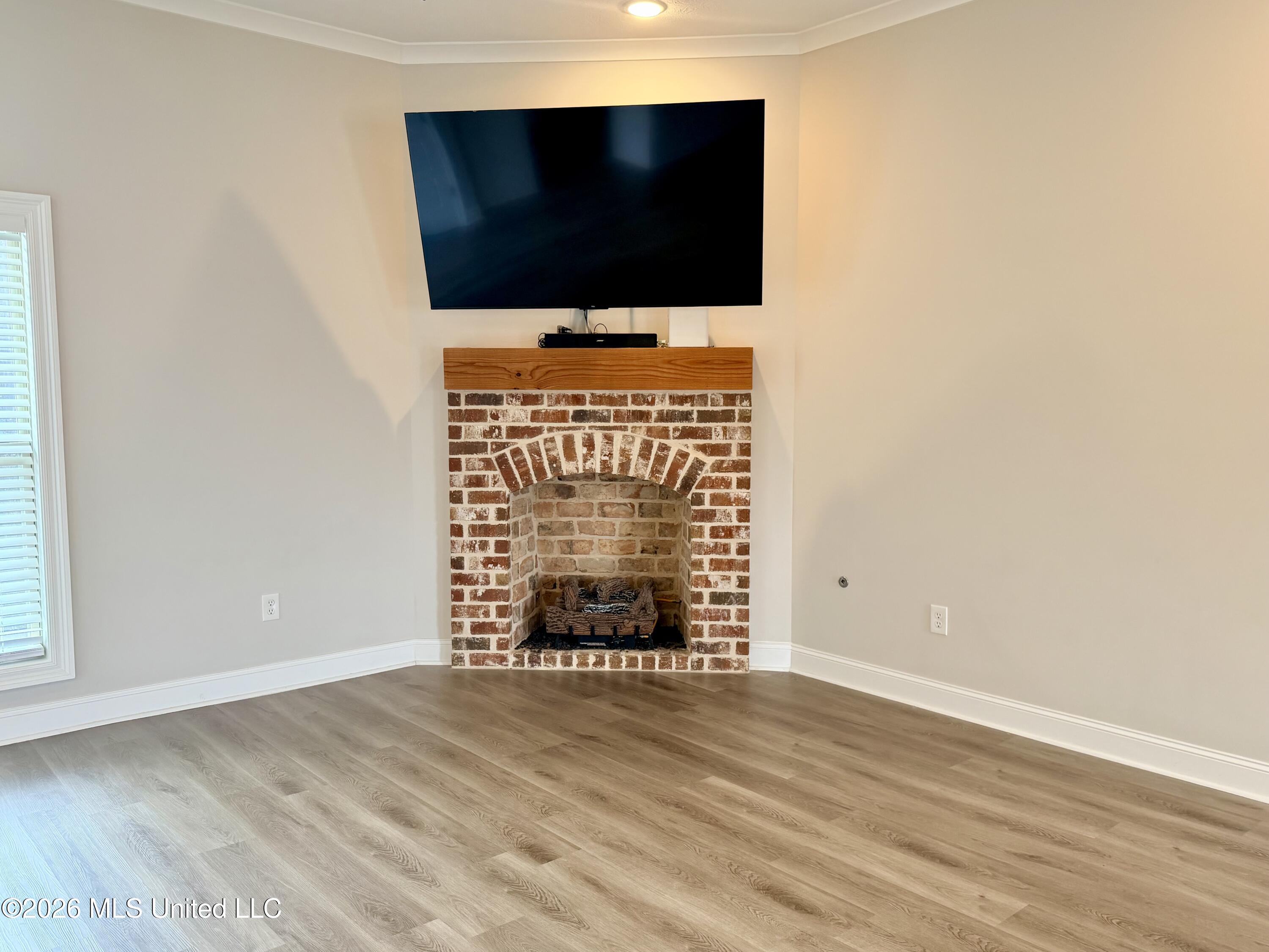 704 Cottonwood Way