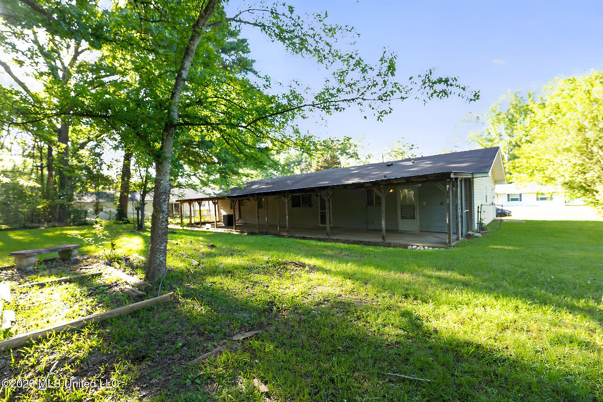 1136 Woodville Drive