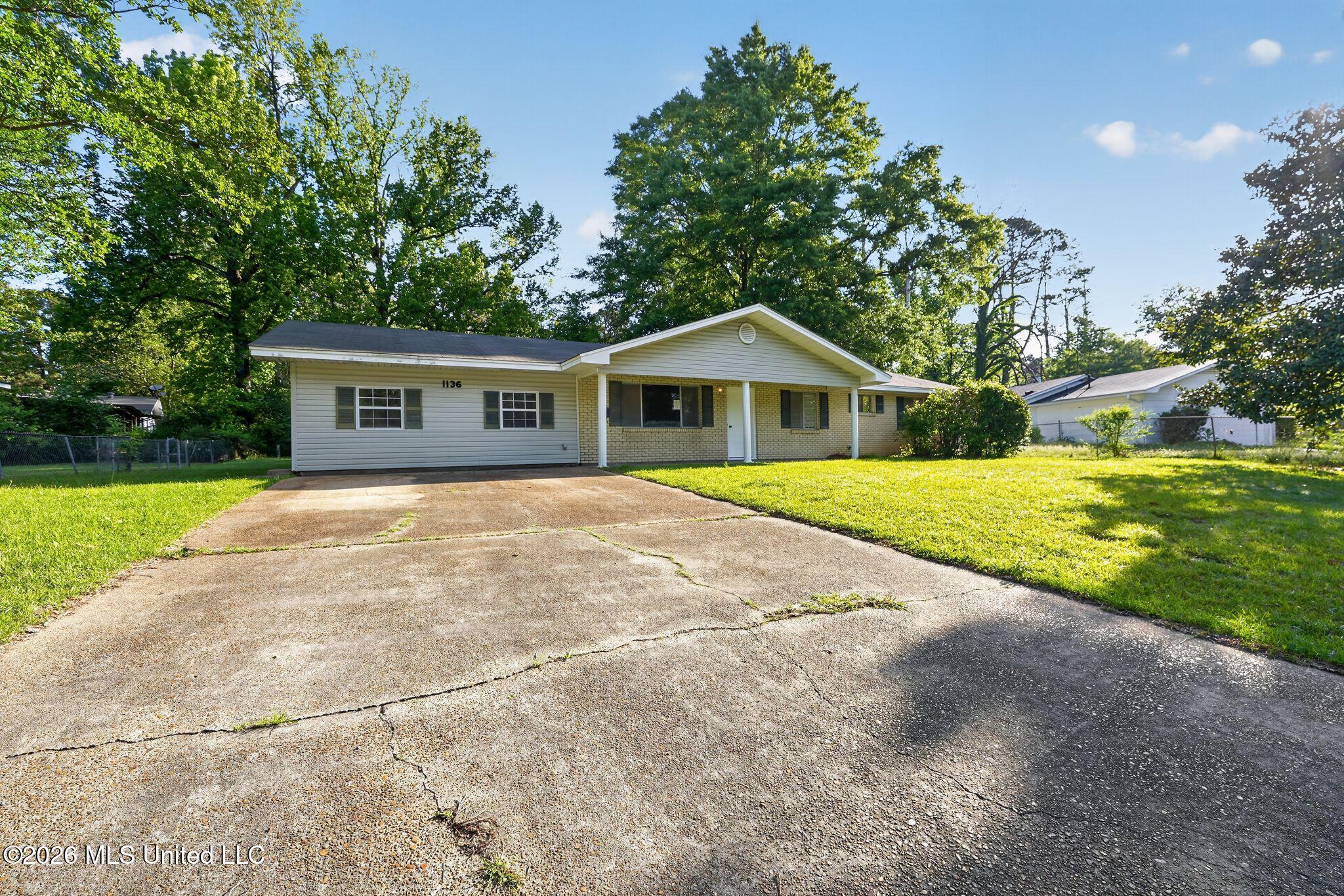 1136 Woodville Drive