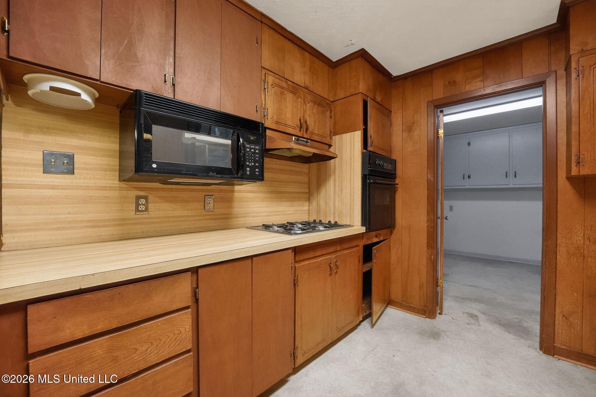 1136 Woodville Drive