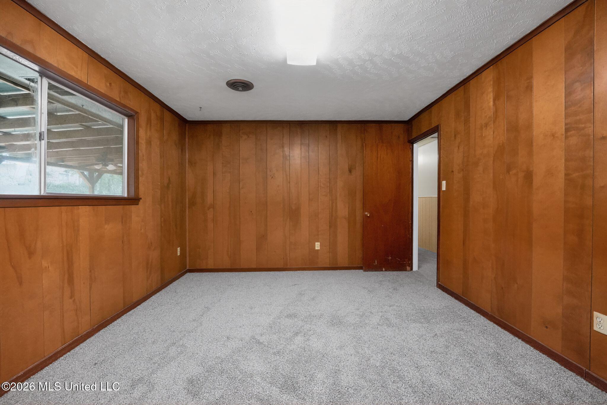 1136 Woodville Drive