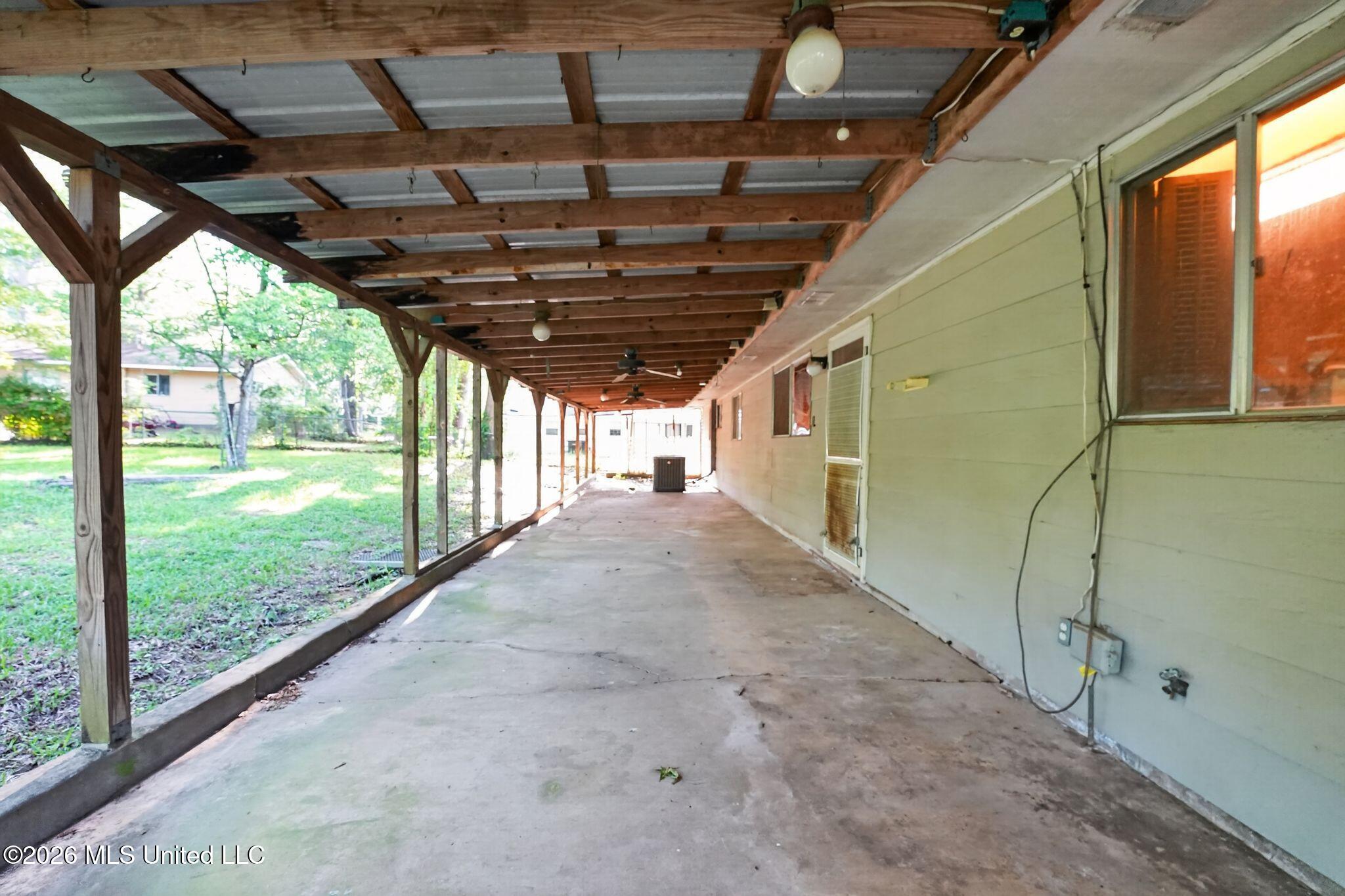 1136 Woodville Drive