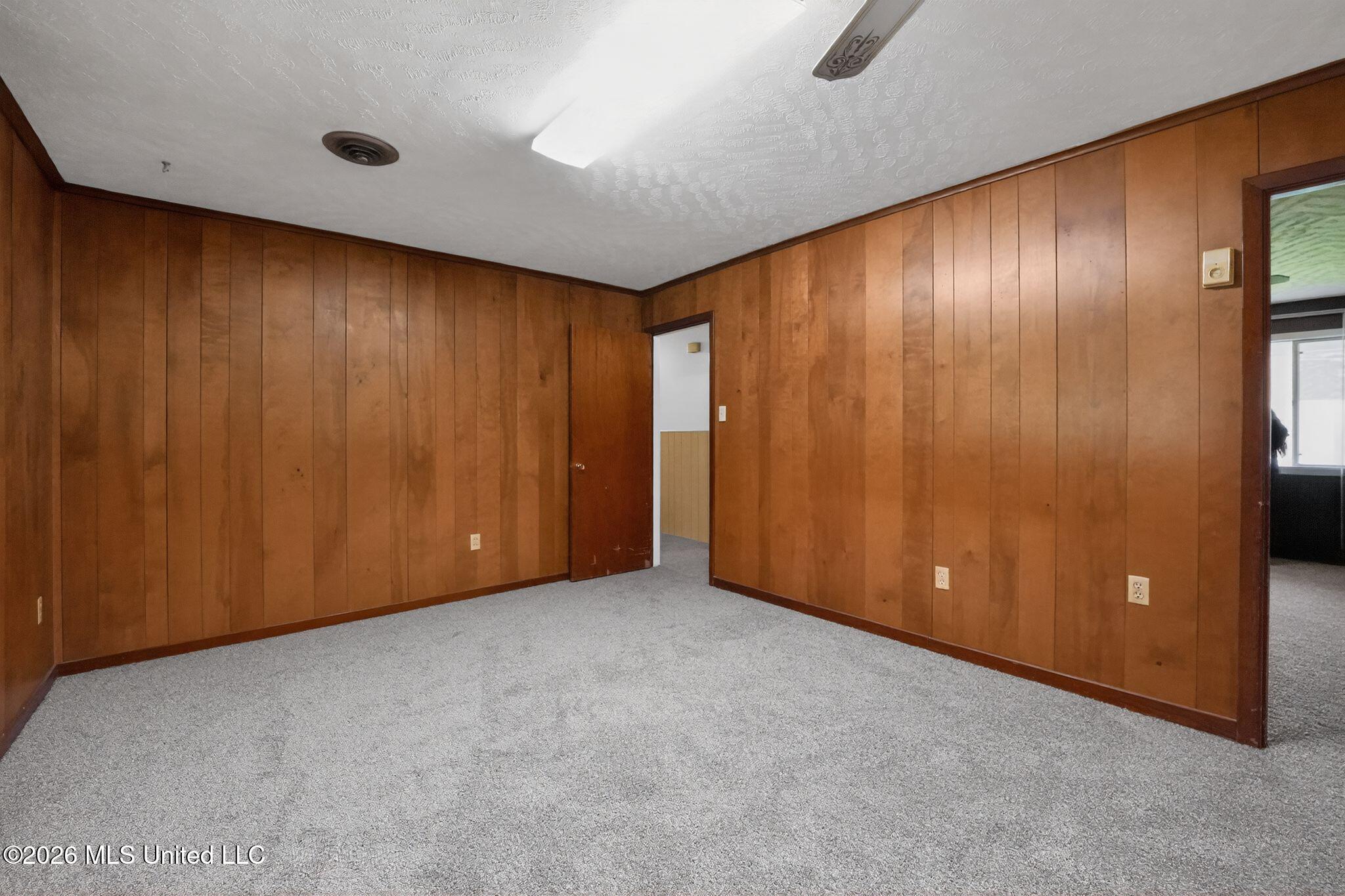 1136 Woodville Drive