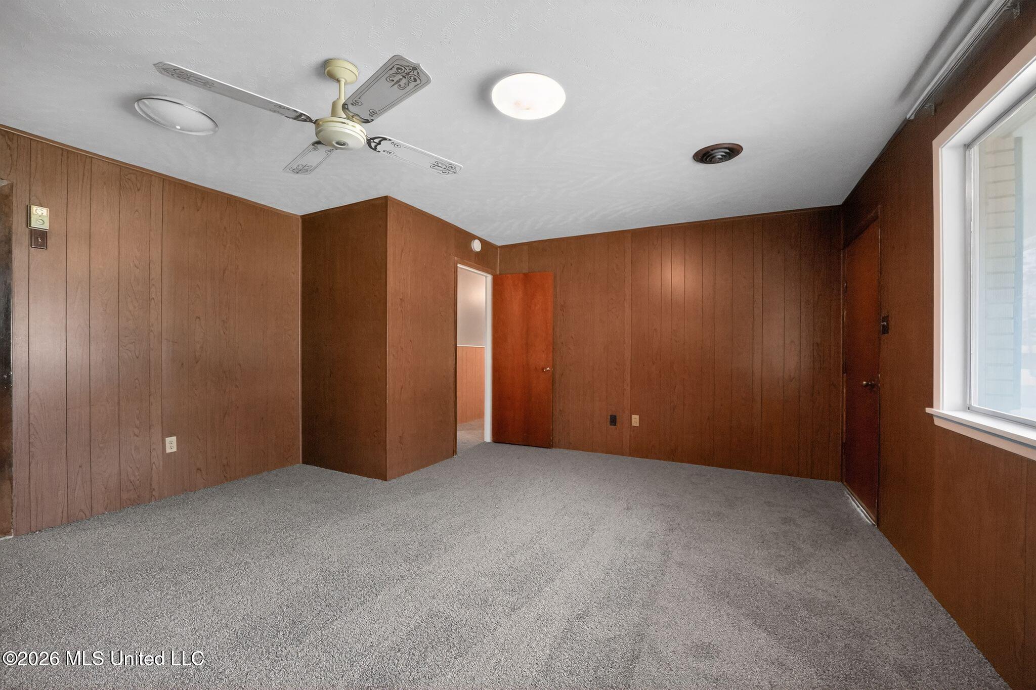1136 Woodville Drive