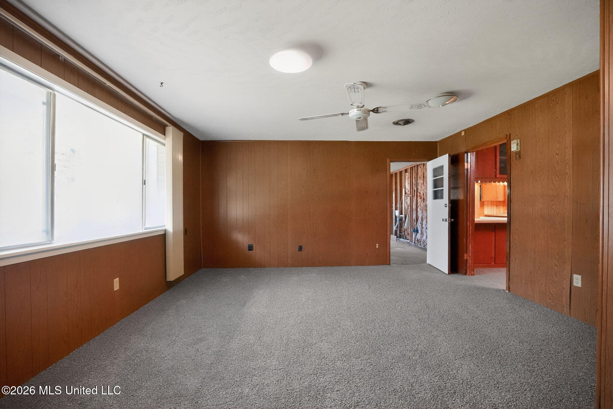 1136 Woodville Drive