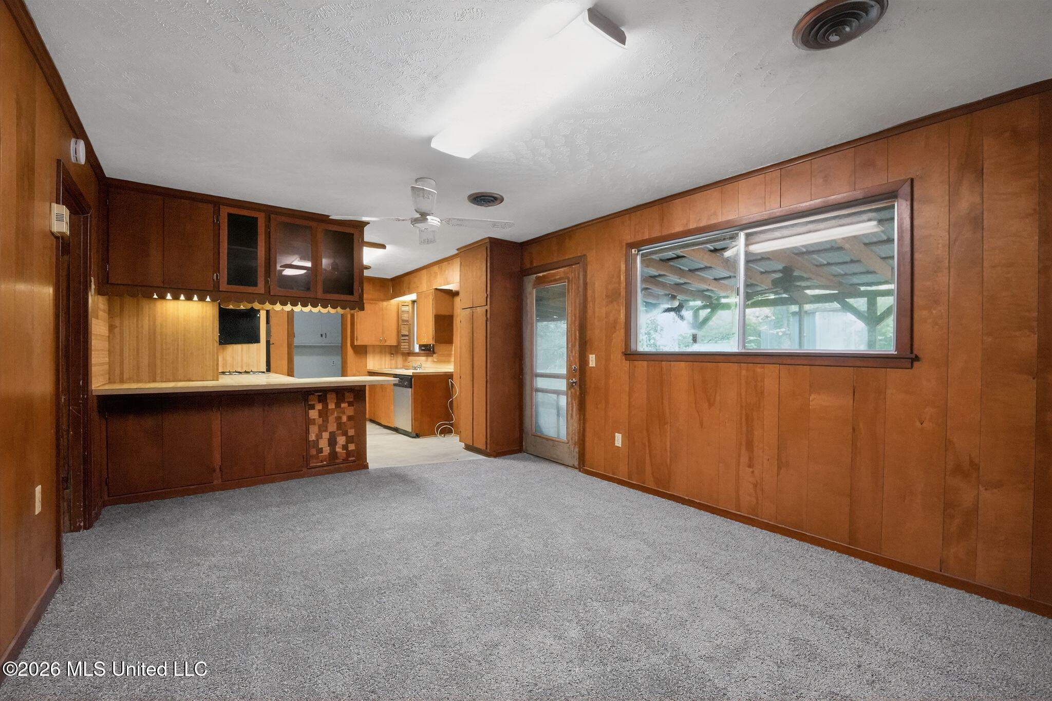 1136 Woodville Drive