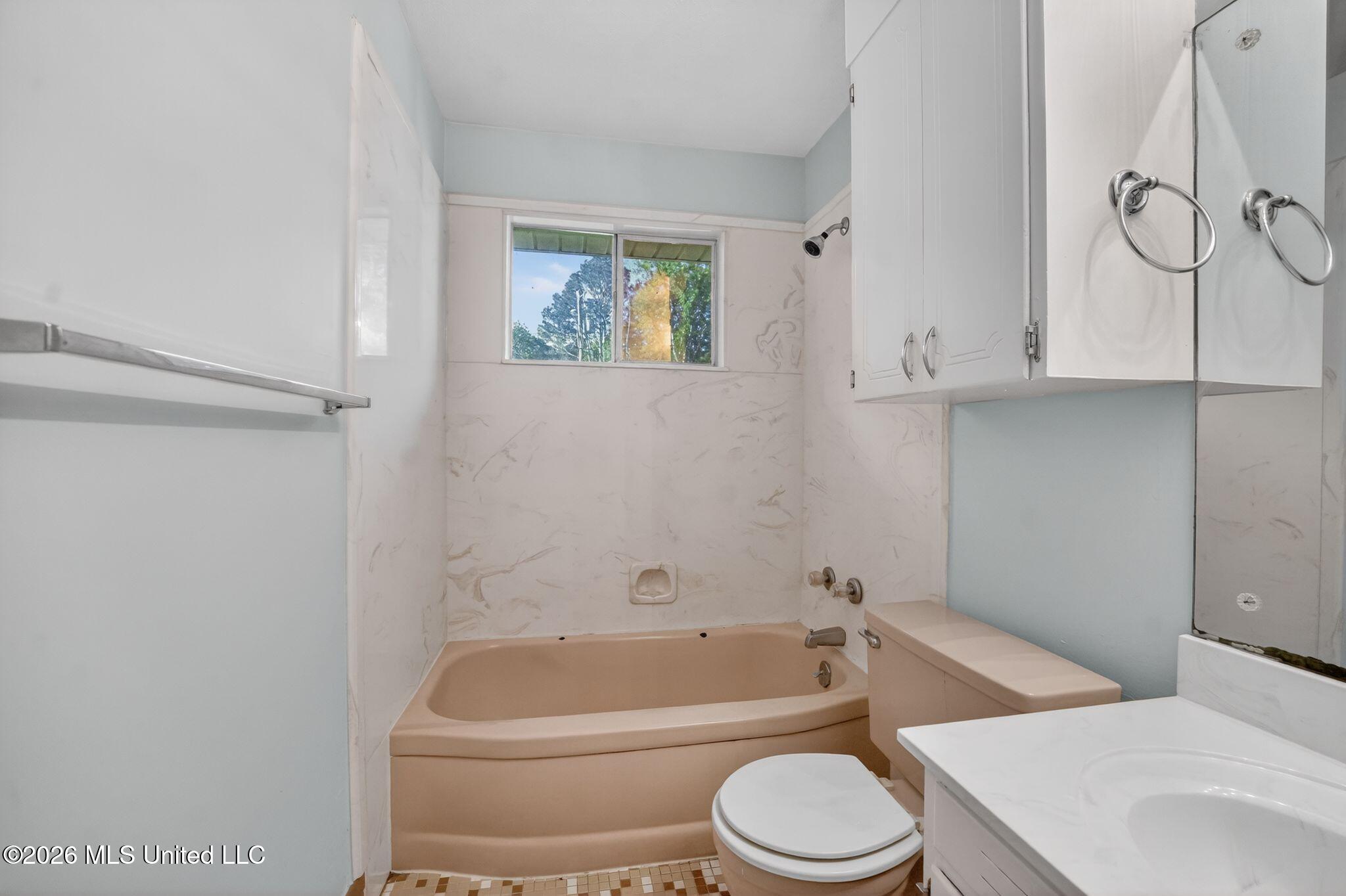 1136 Woodville Drive