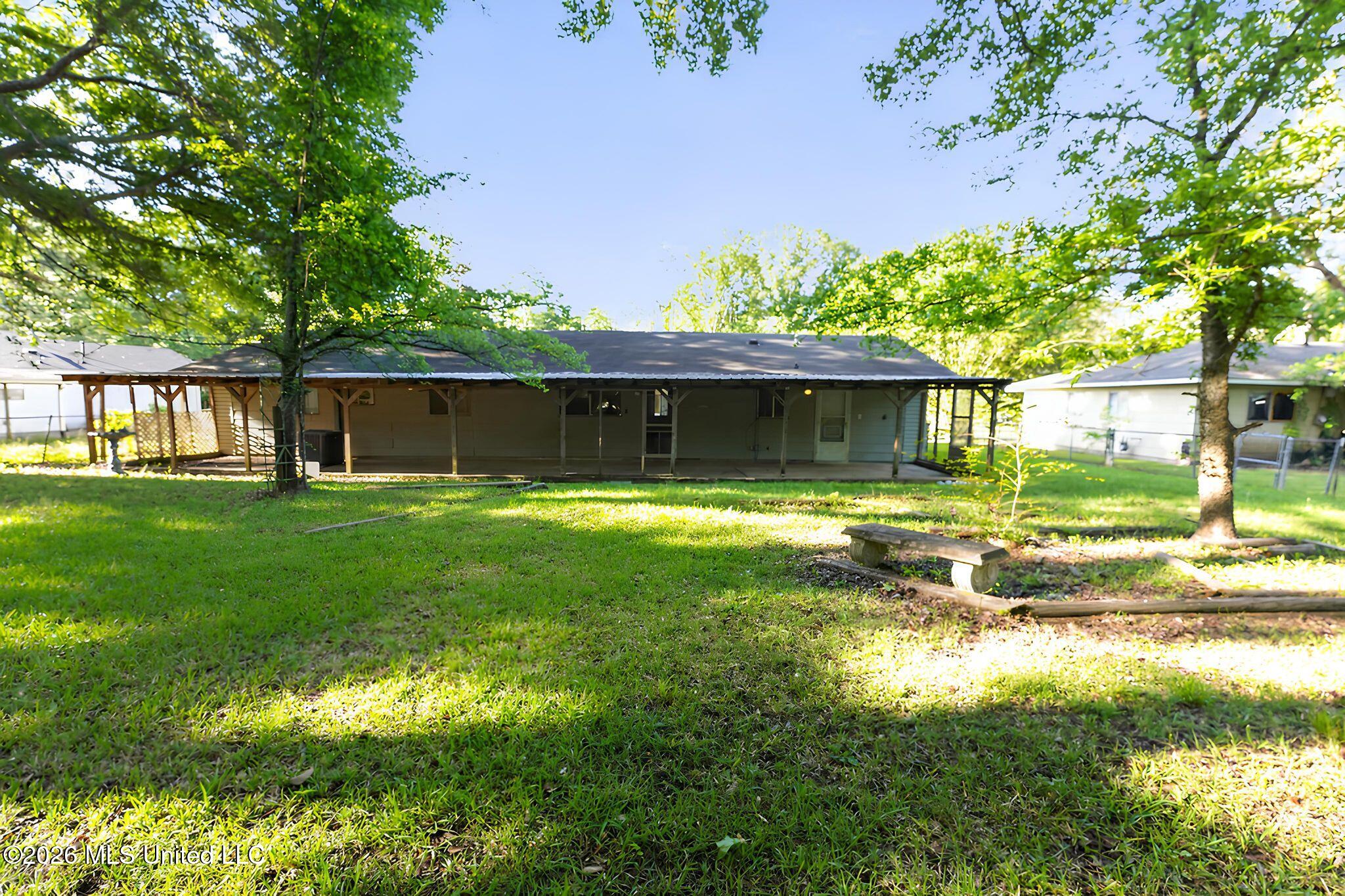1136 Woodville Drive