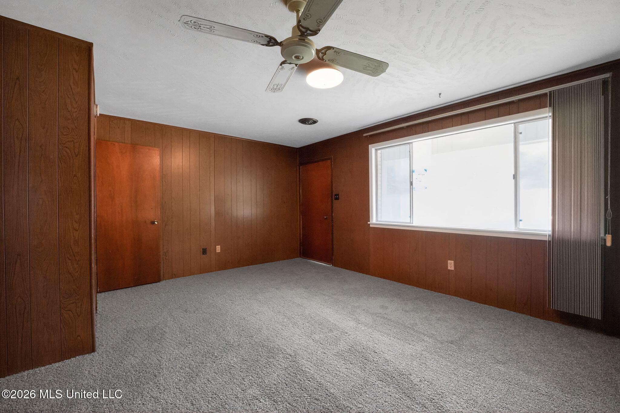 1136 Woodville Drive