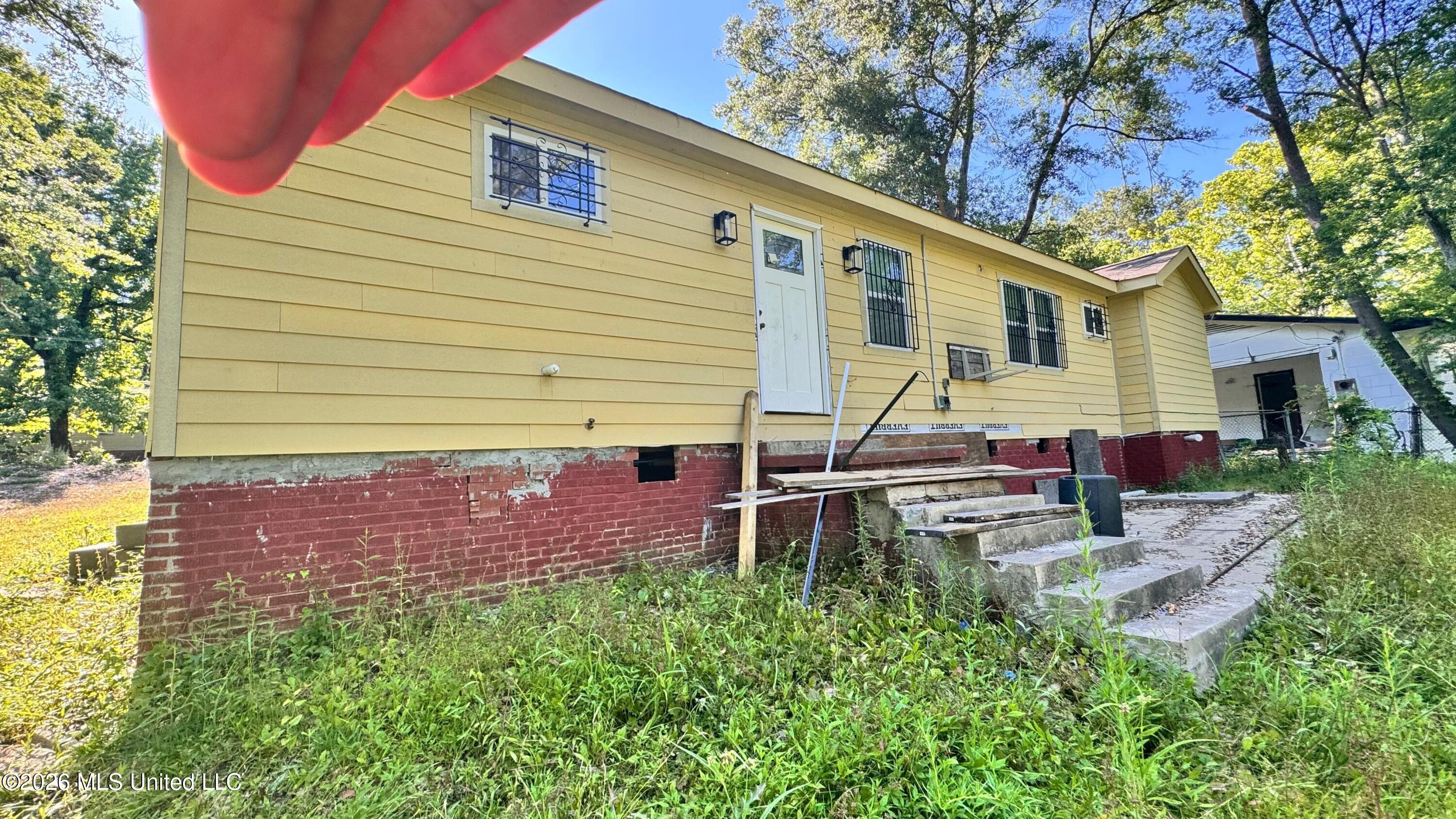2616 Glenn Street