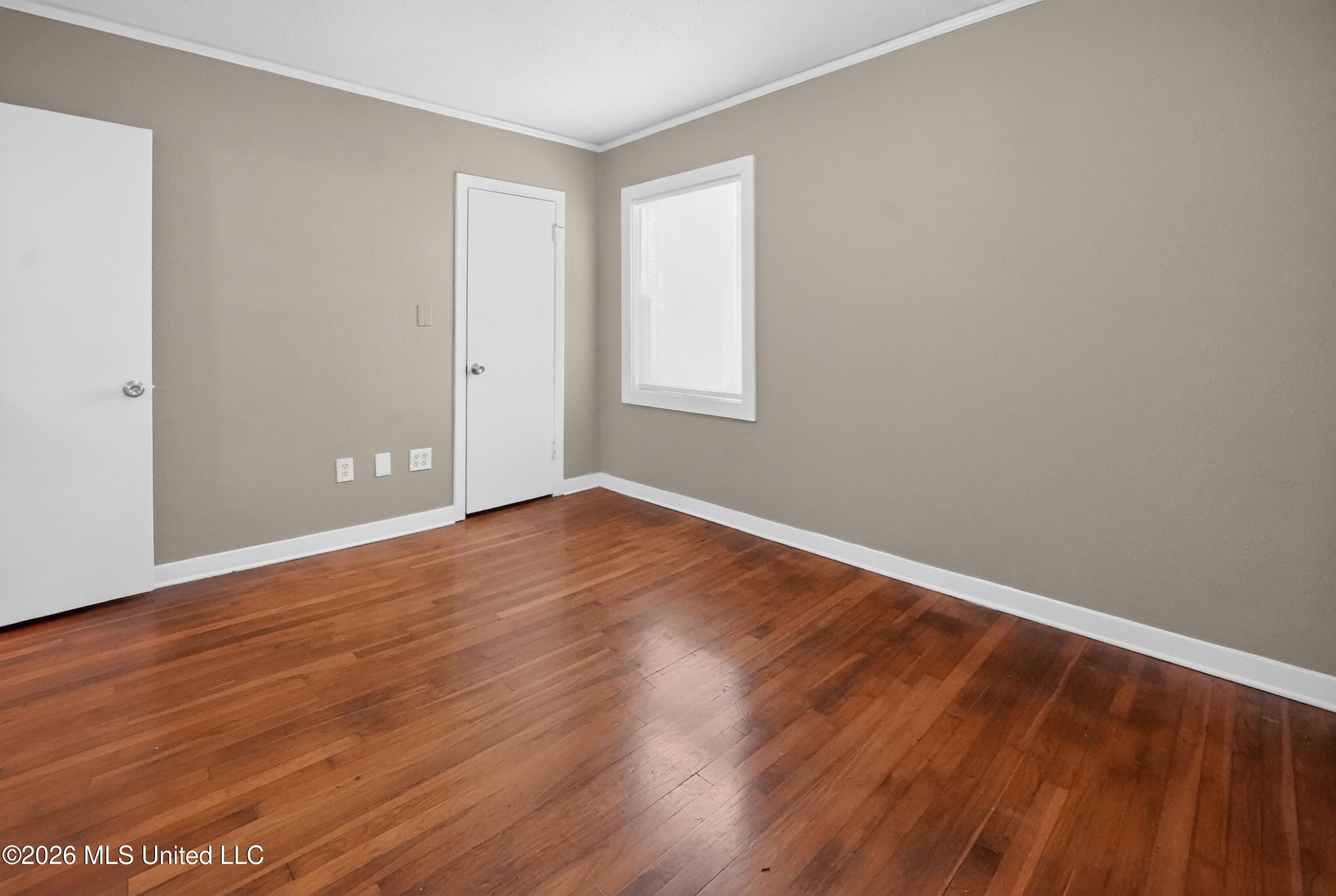253 E Northside Drive