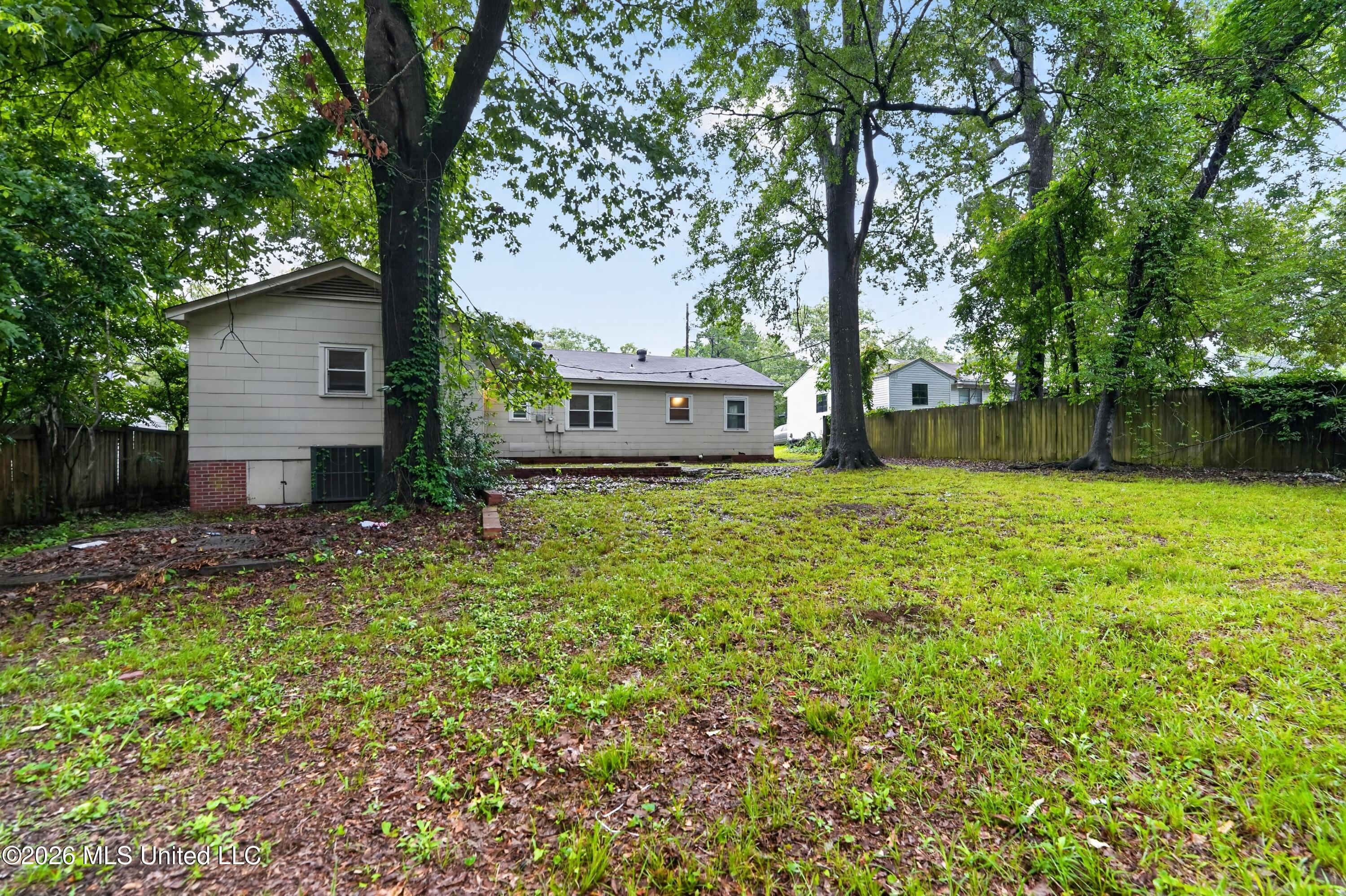 253 E Northside Drive