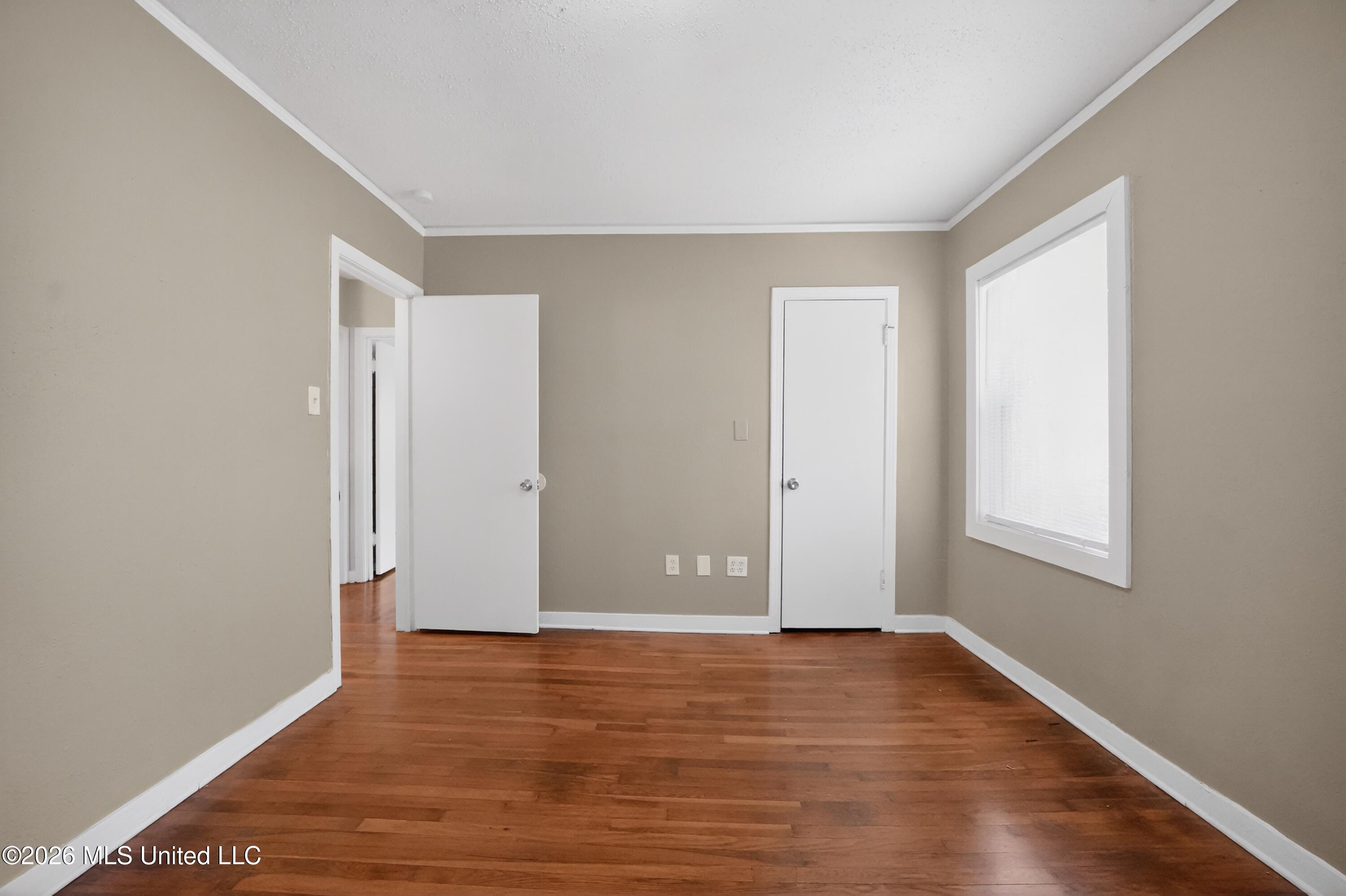 253 E Northside Drive
