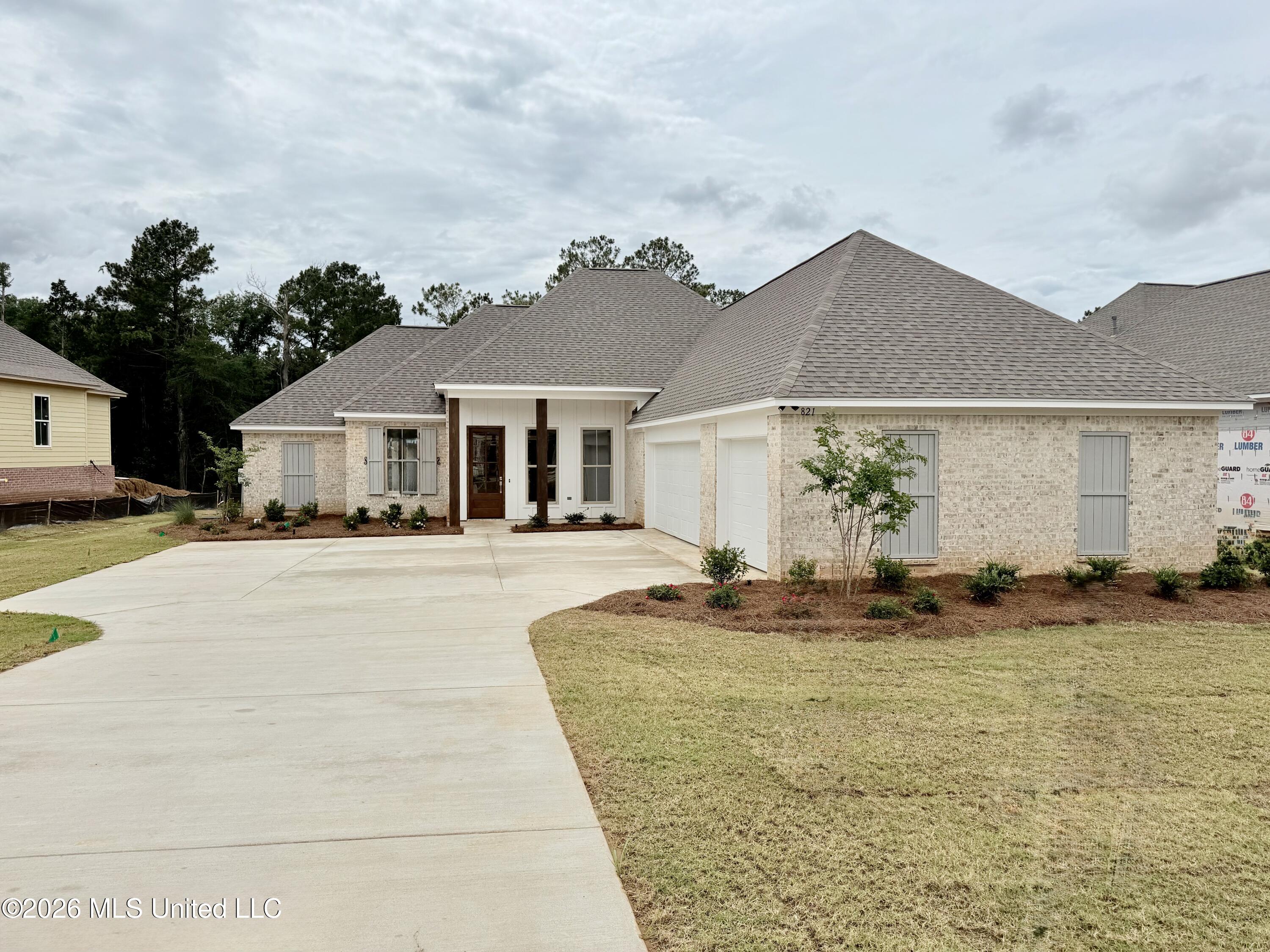 821 Thornberry Ridge
