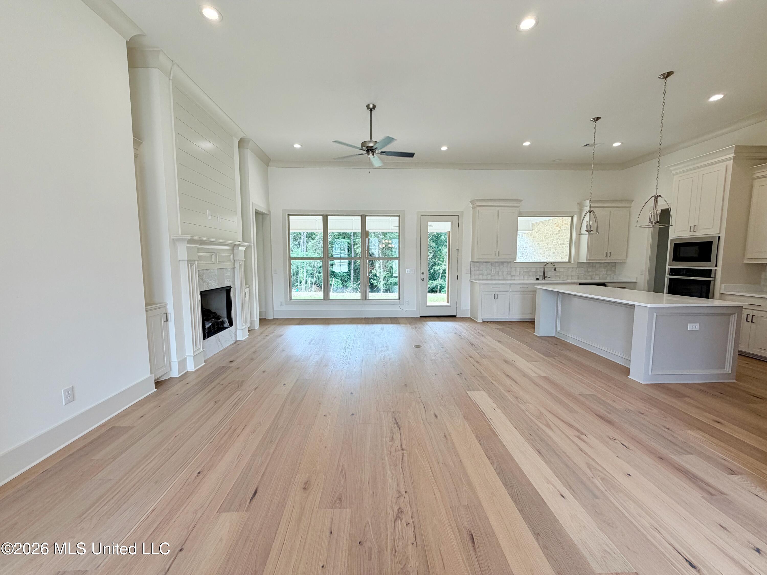 821 Thornberry Ridge