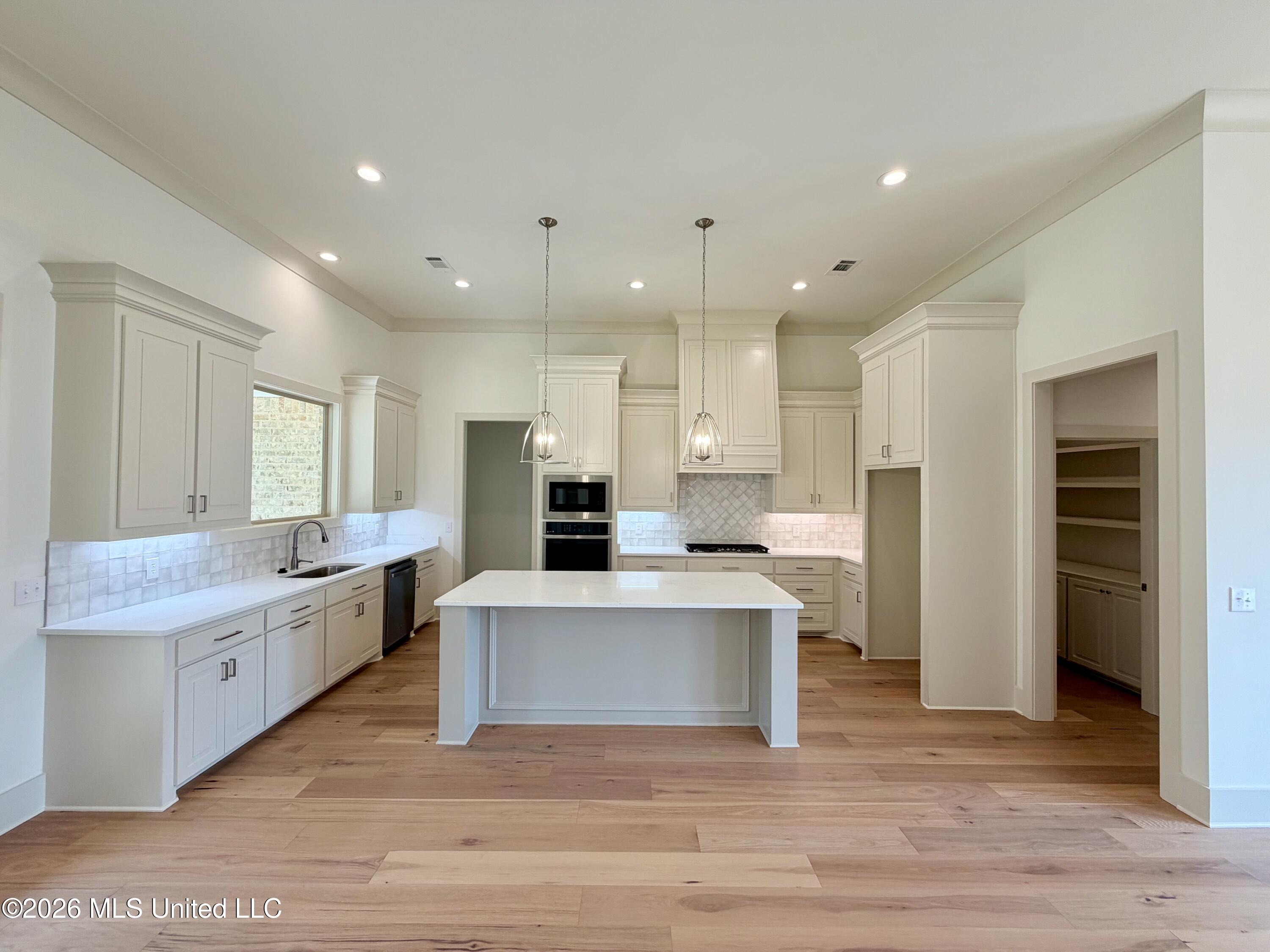 821 Thornberry Ridge