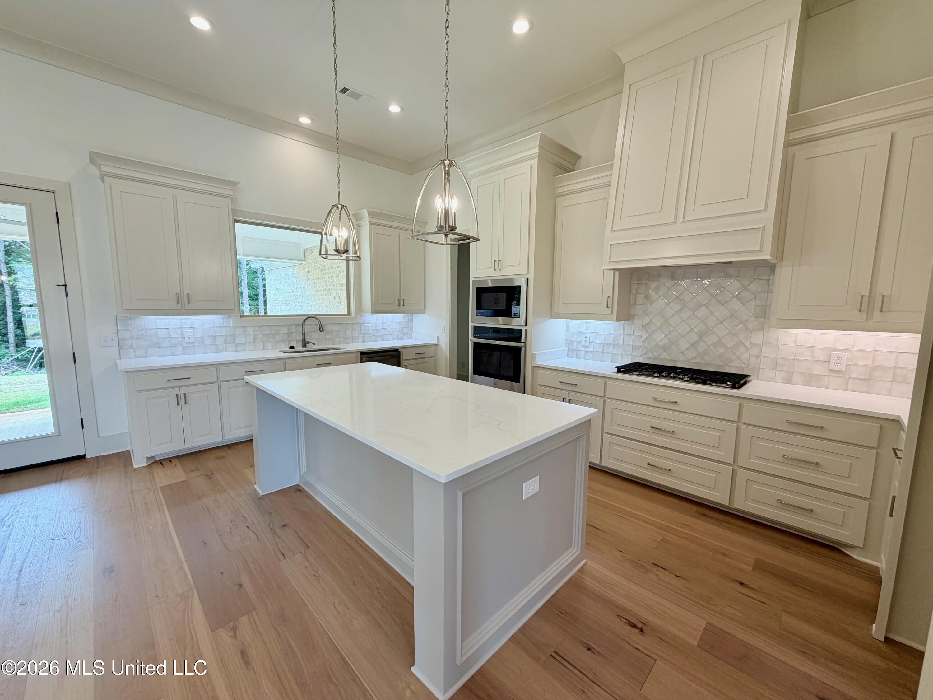 821 Thornberry Ridge