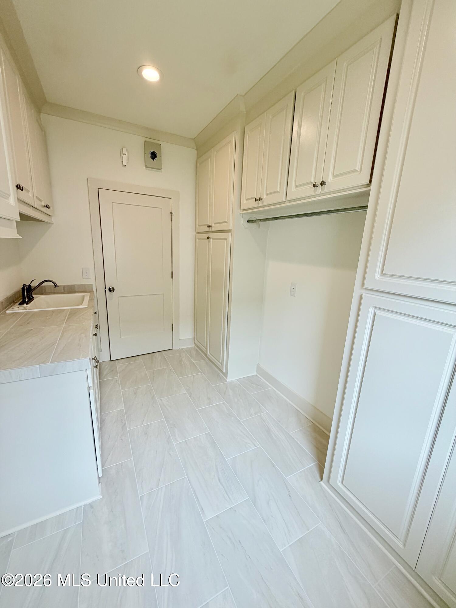 821 Thornberry Ridge