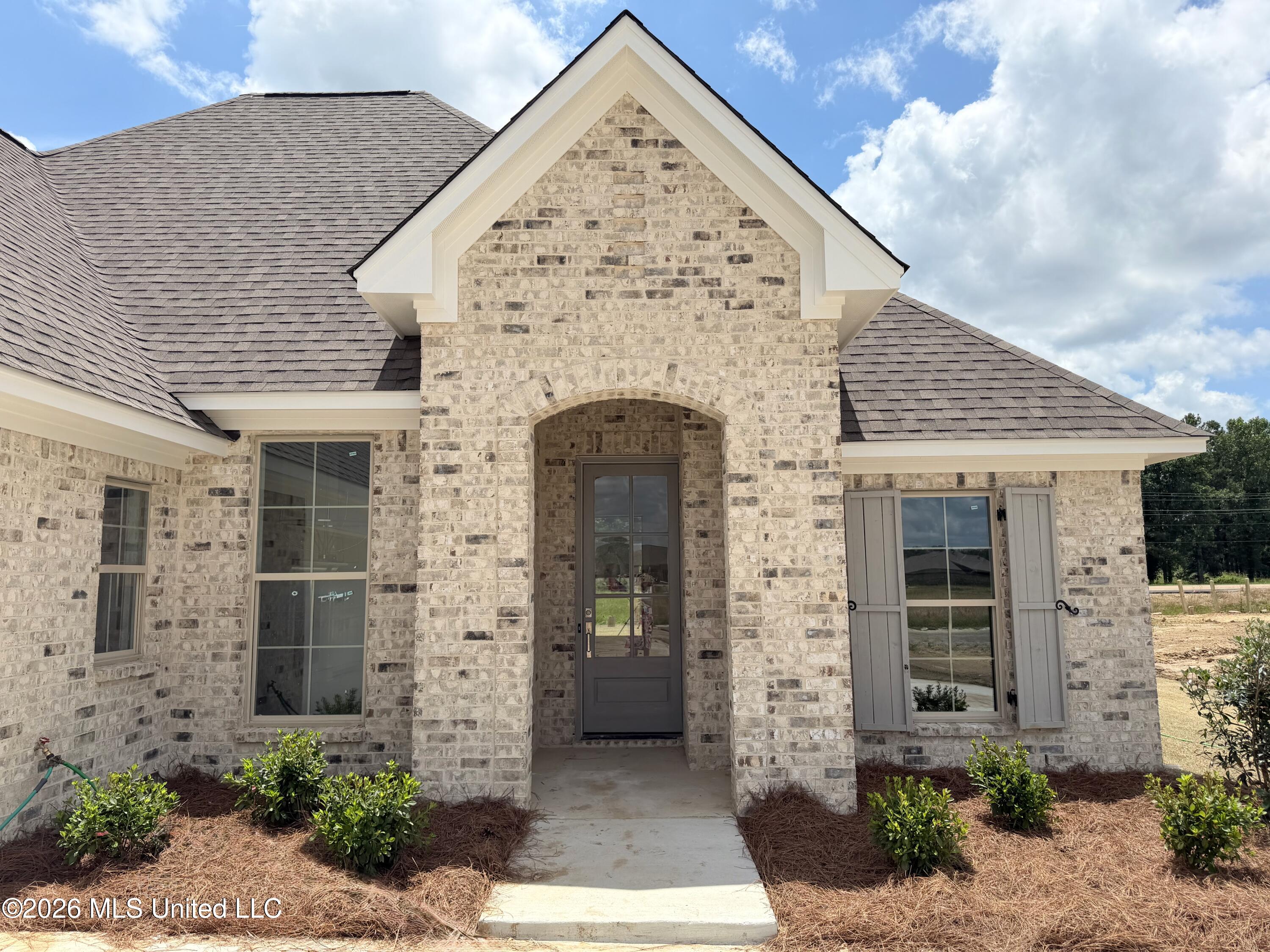 305 Mesa Cove