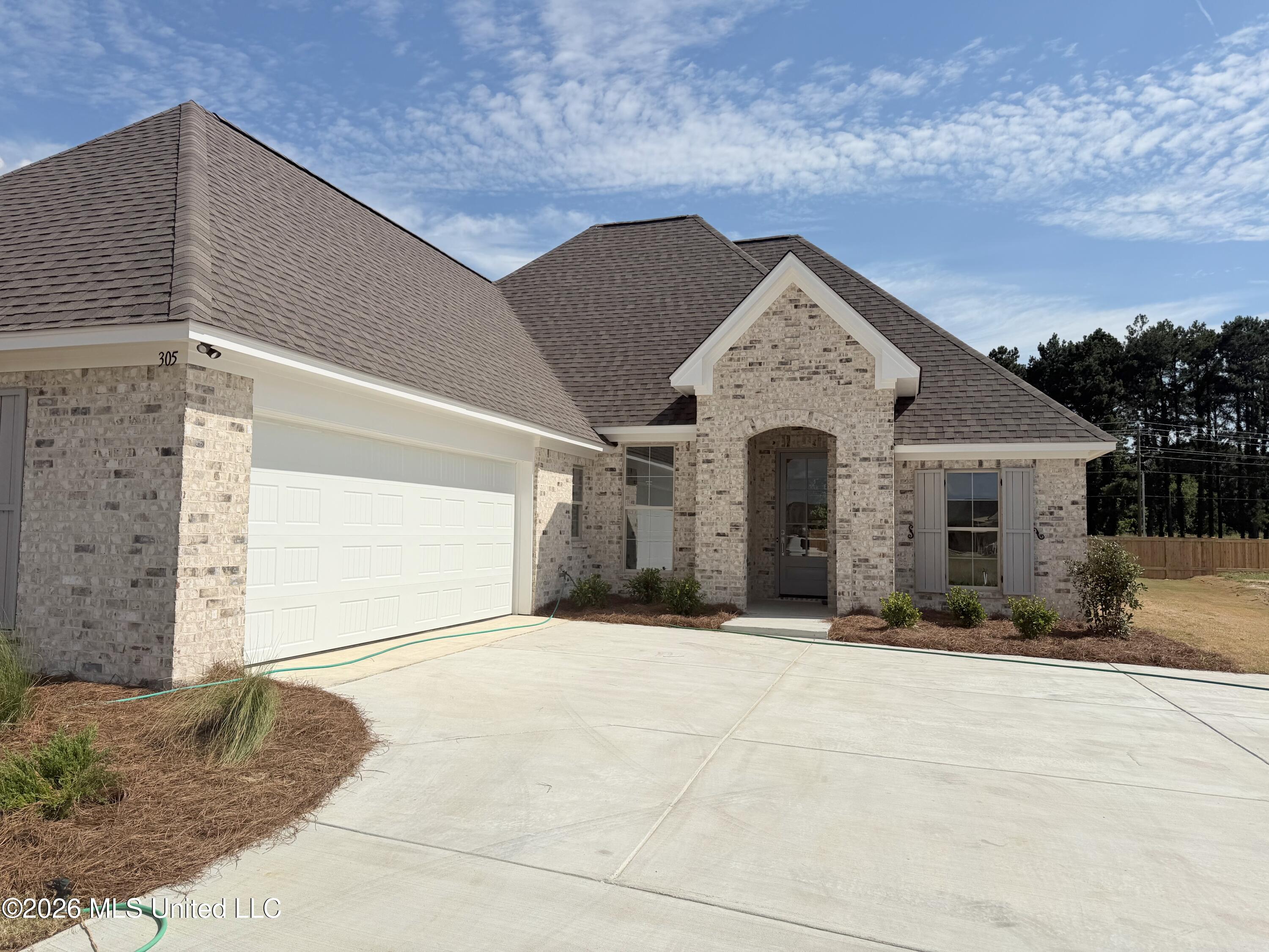 305 Mesa Cove