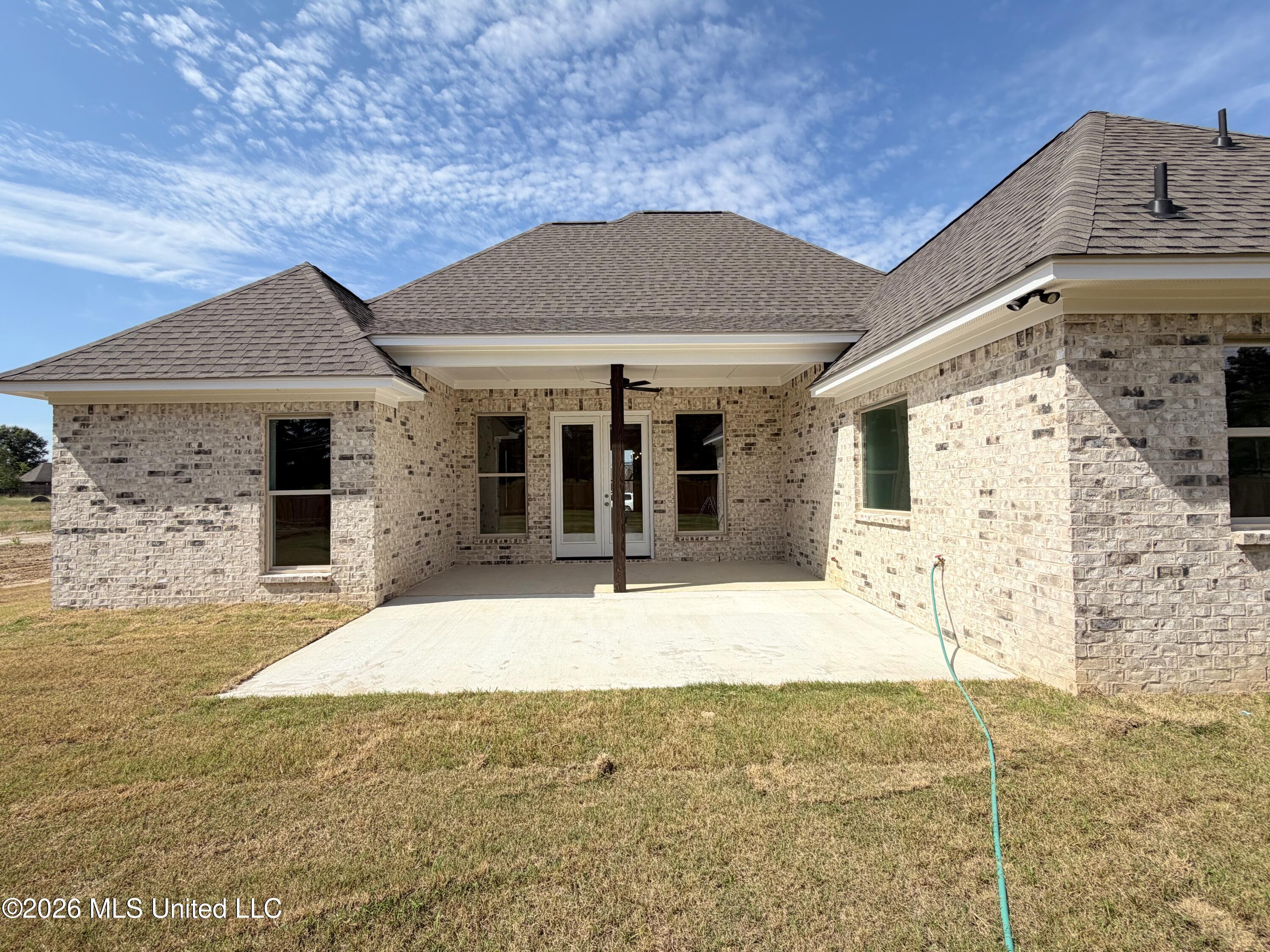 305 Mesa Cove
