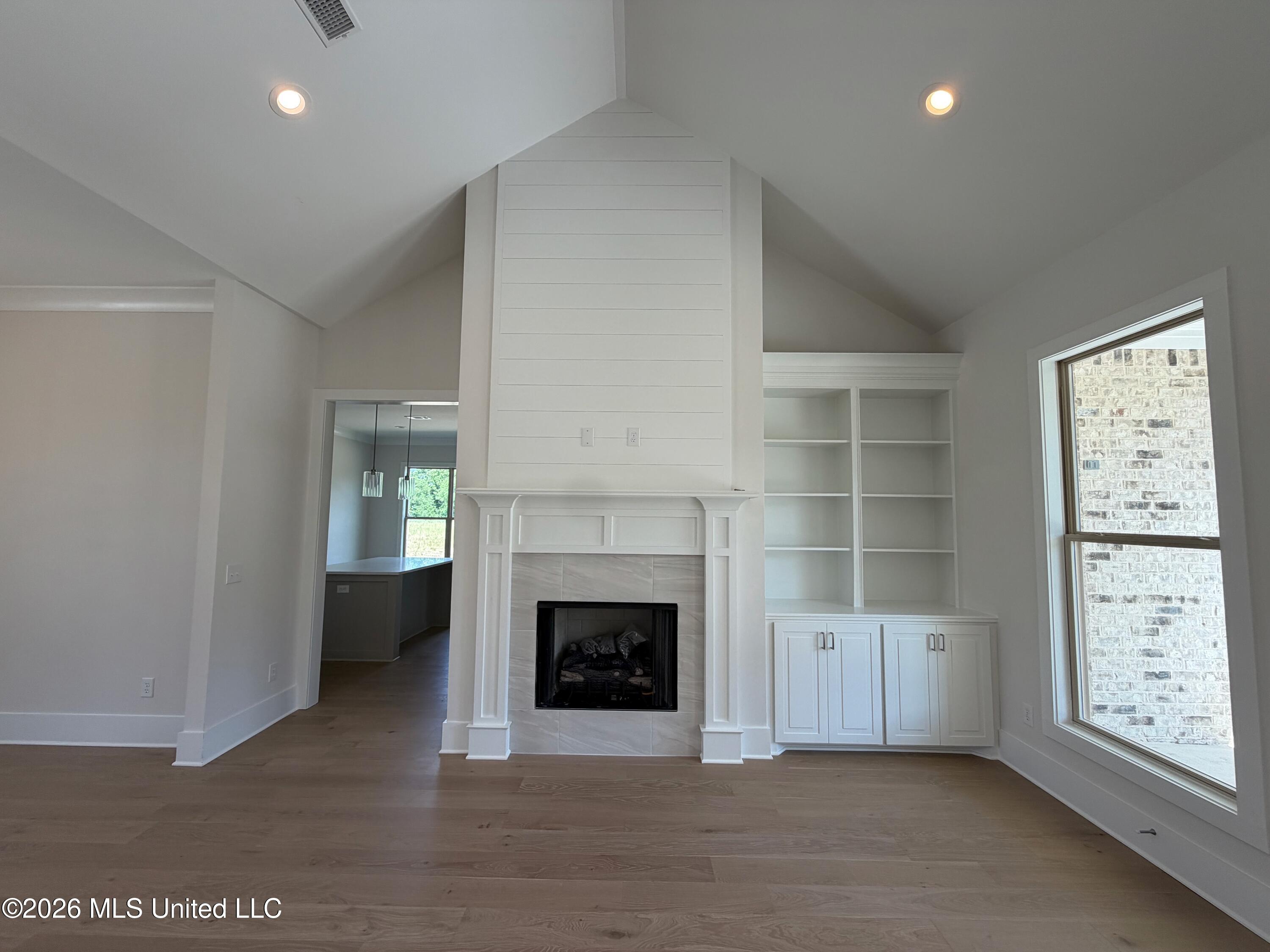 305 Mesa Cove
