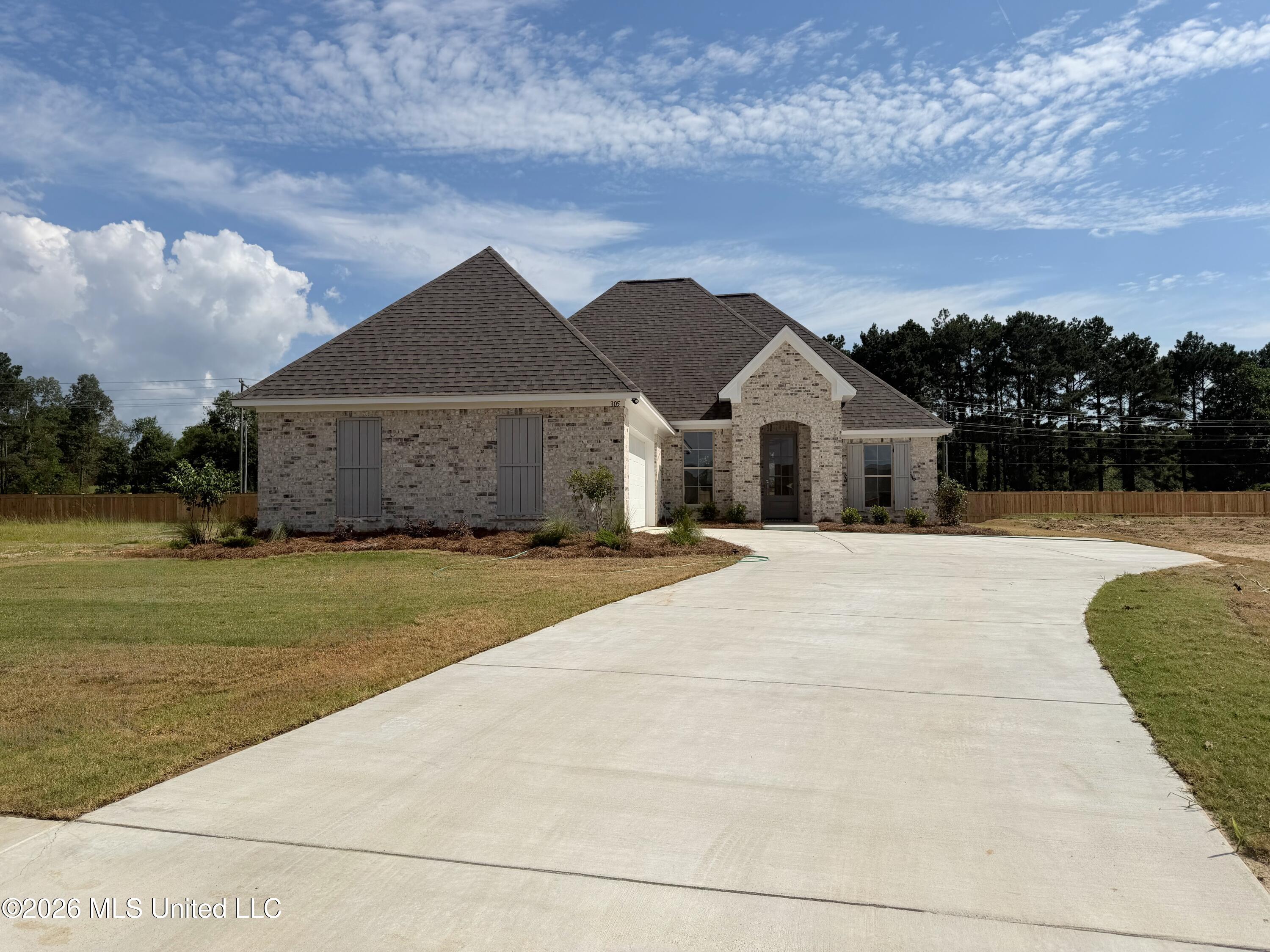 305 Mesa Cove