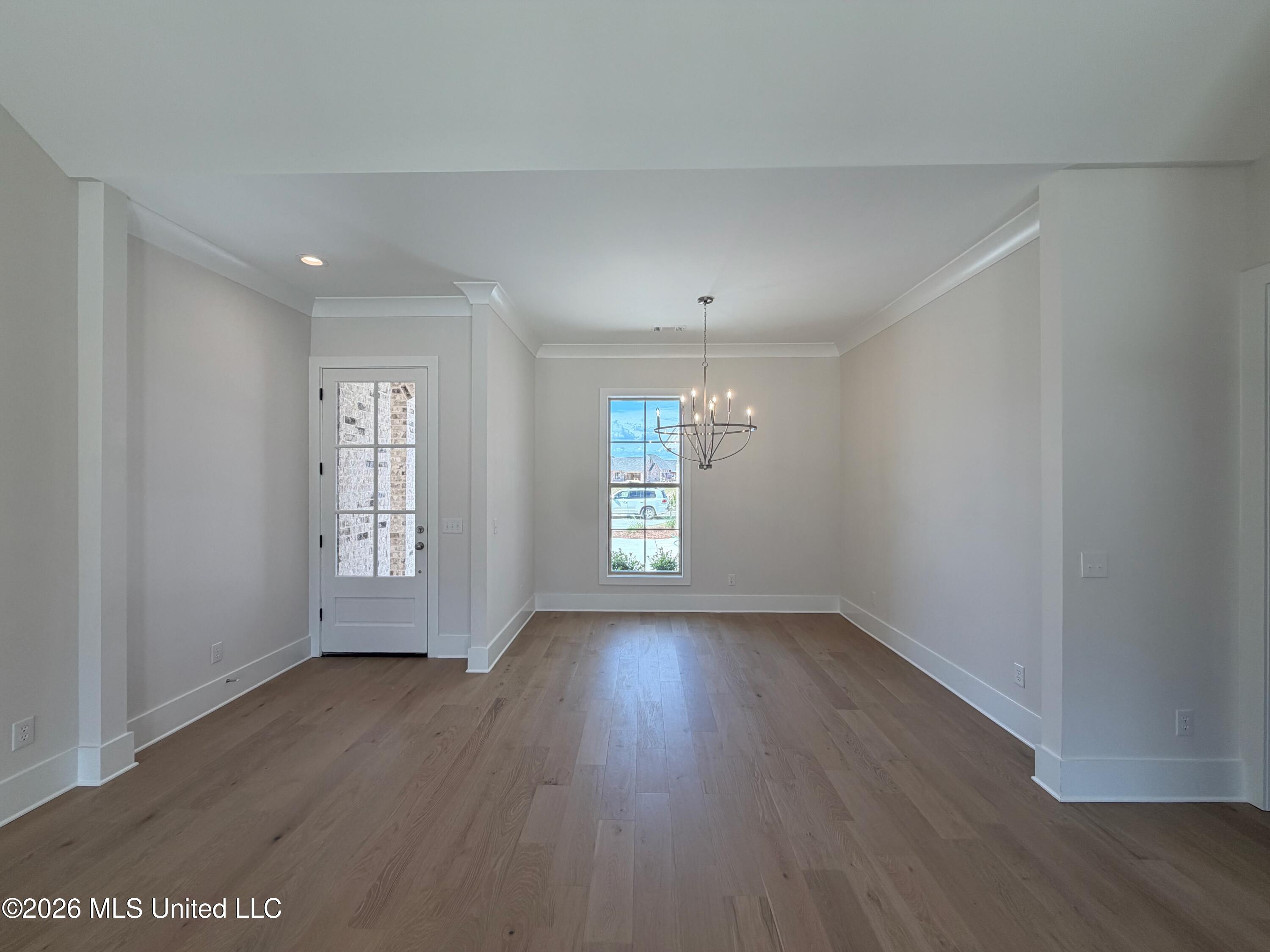 305 Mesa Cove