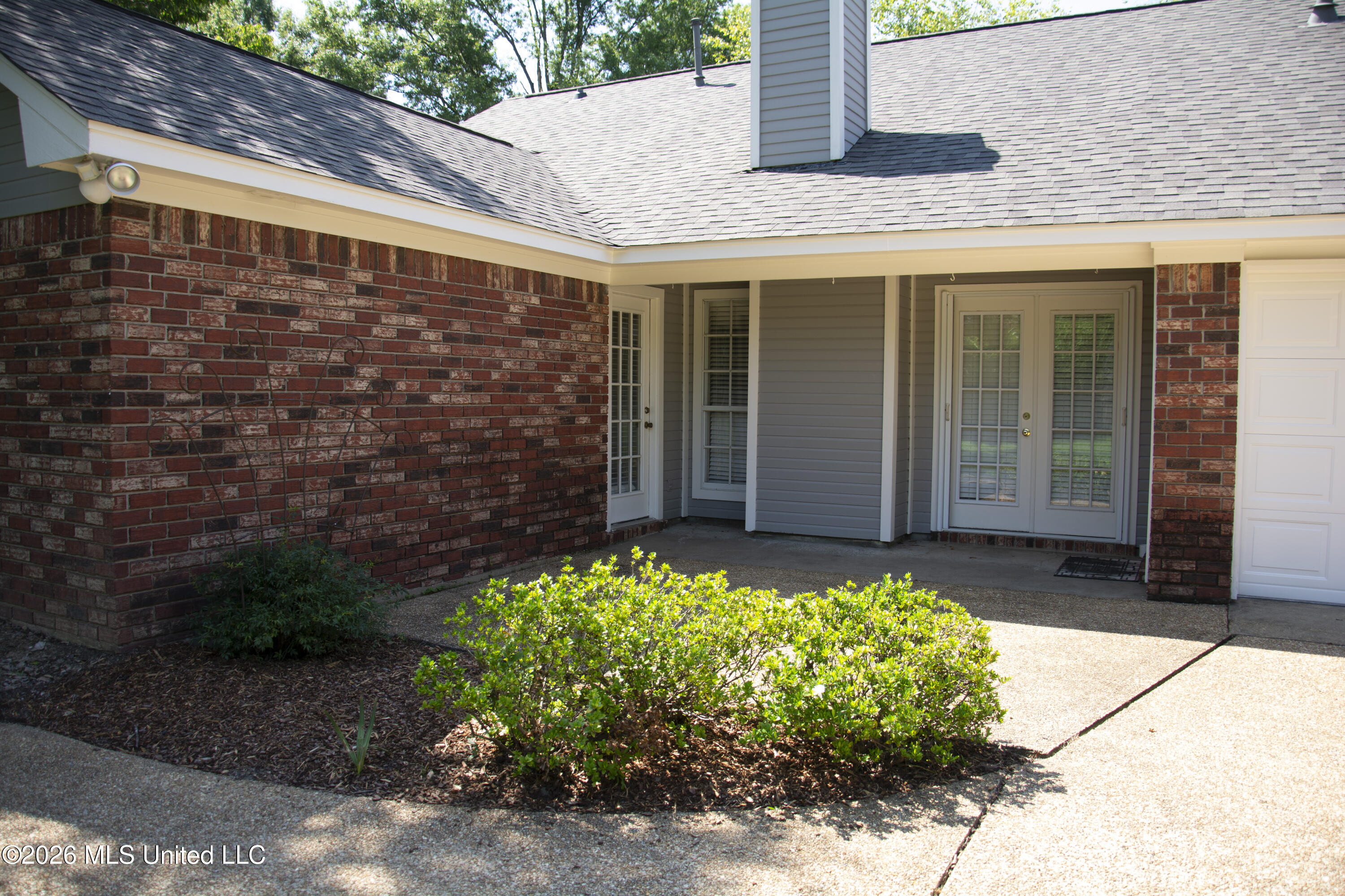 220 Cobblestone Drive