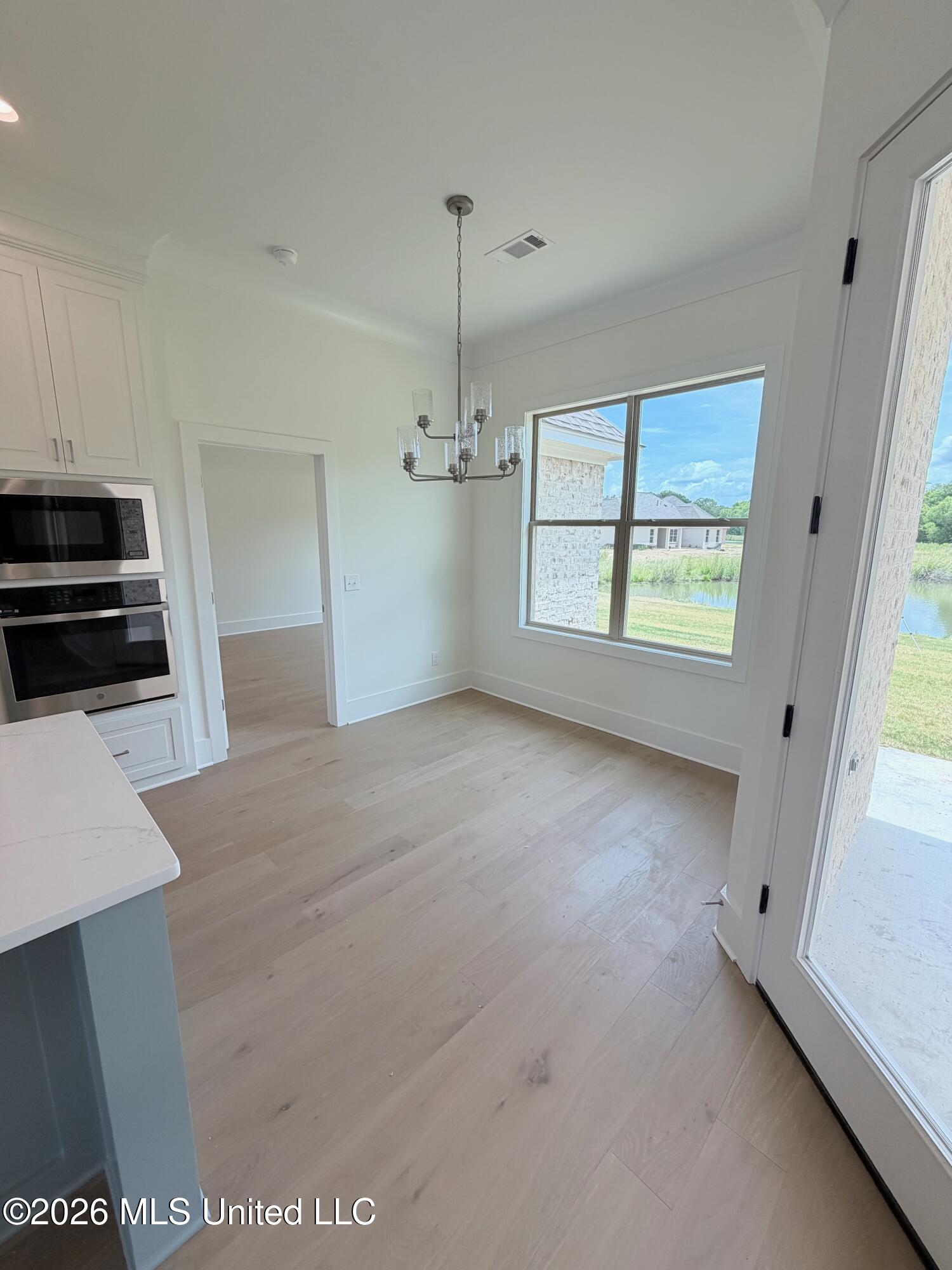 404 Alta Vista