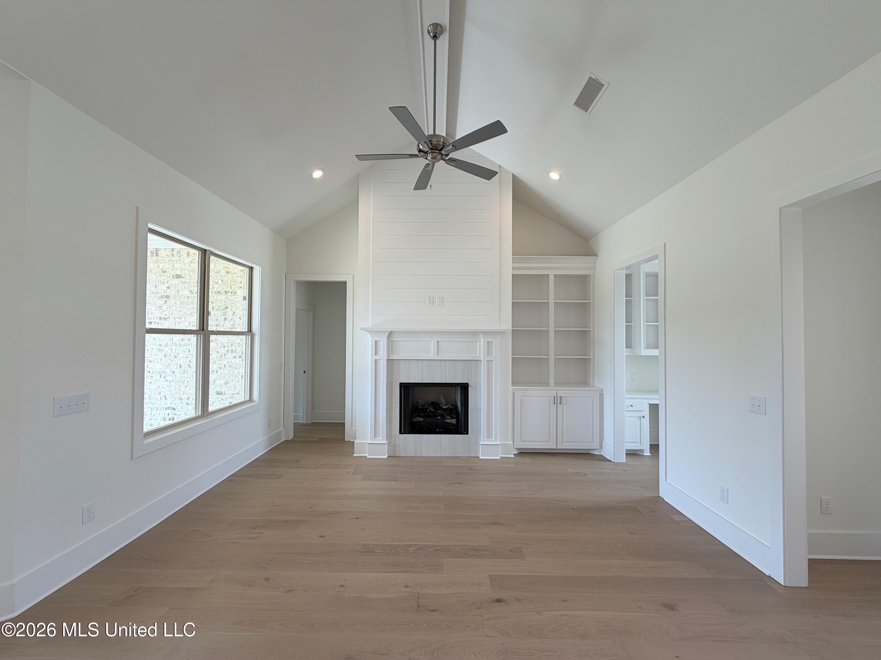 404 Alta Vista