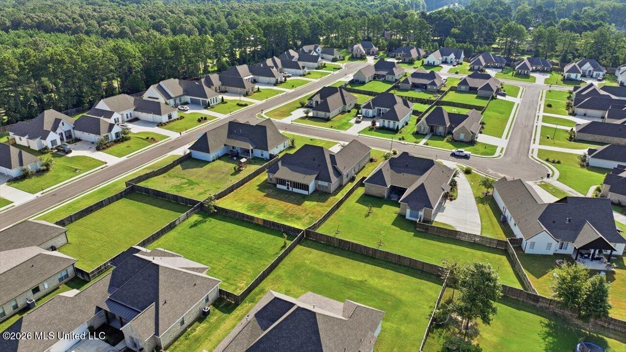 615 Crossvine Ridge