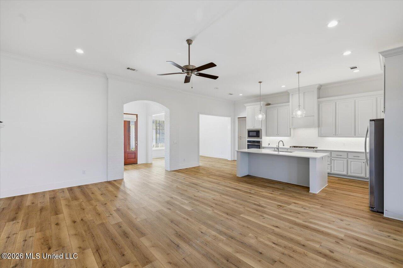 615 Crossvine Ridge
