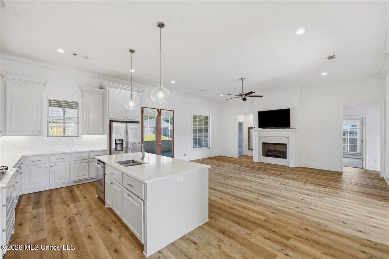 615 Crossvine Ridge