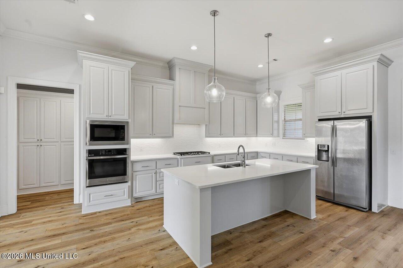 615 Crossvine Ridge