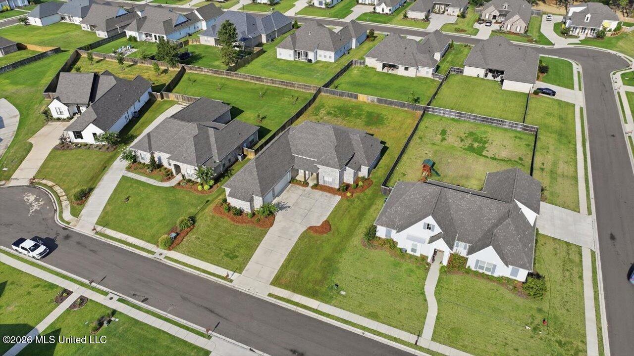 615 Crossvine Ridge