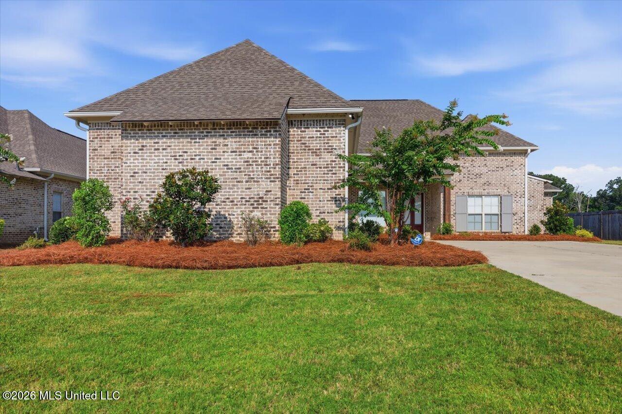 615 Crossvine Ridge