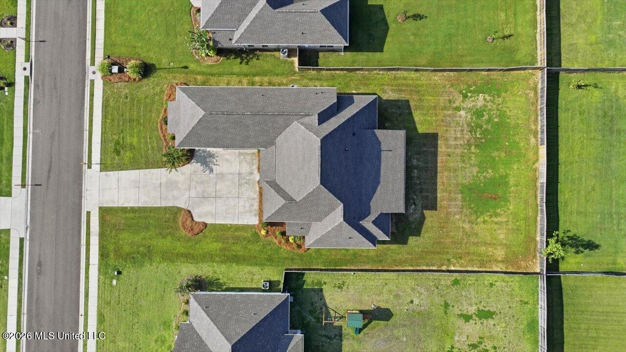 615 Crossvine Ridge