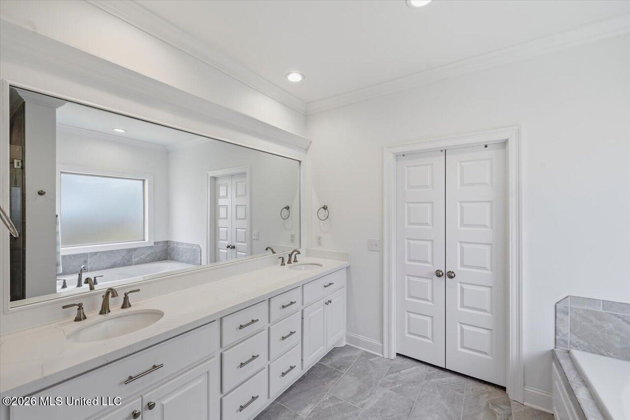 615 Crossvine Ridge