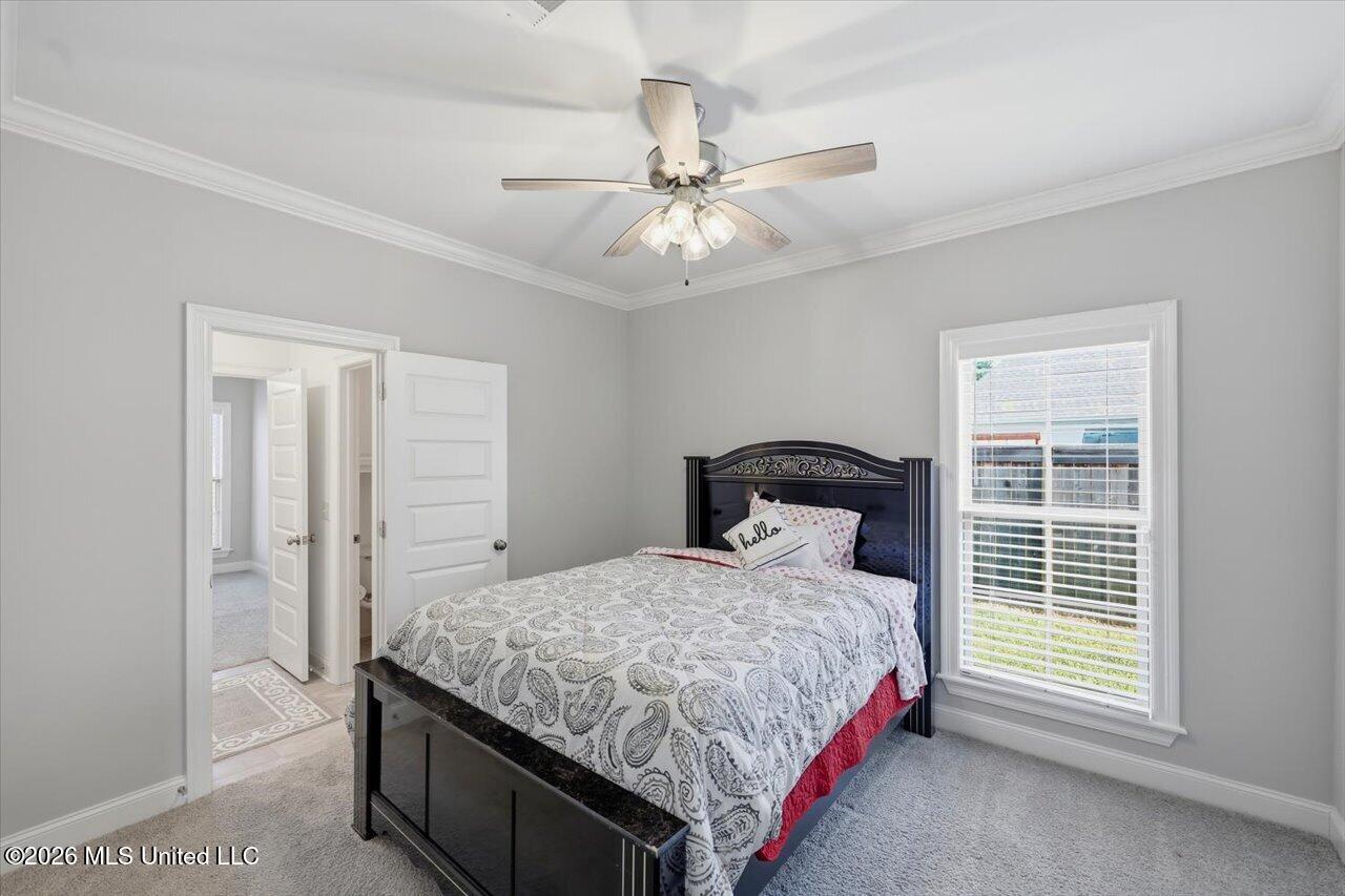 615 Crossvine Ridge