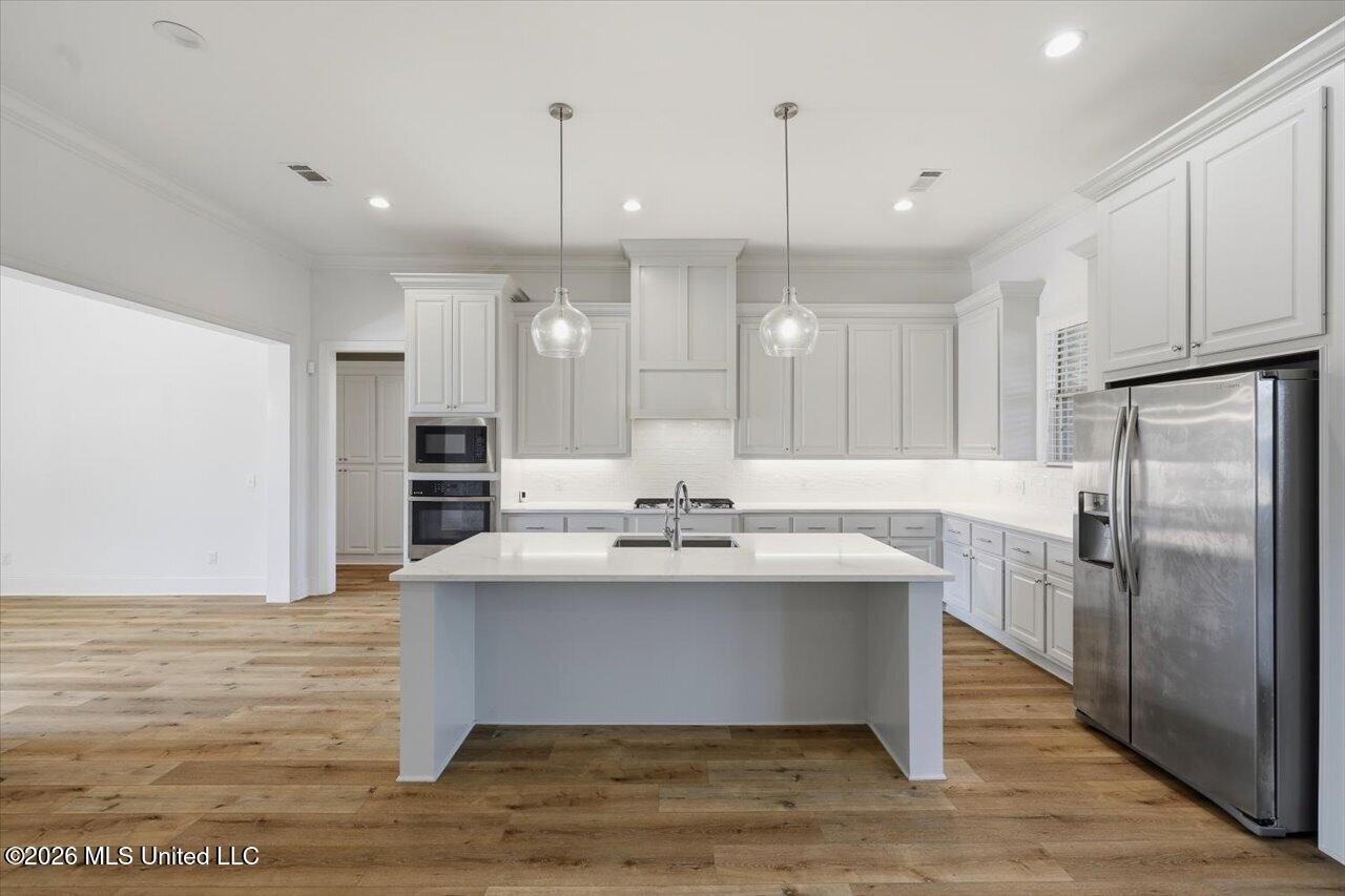 615 Crossvine Ridge