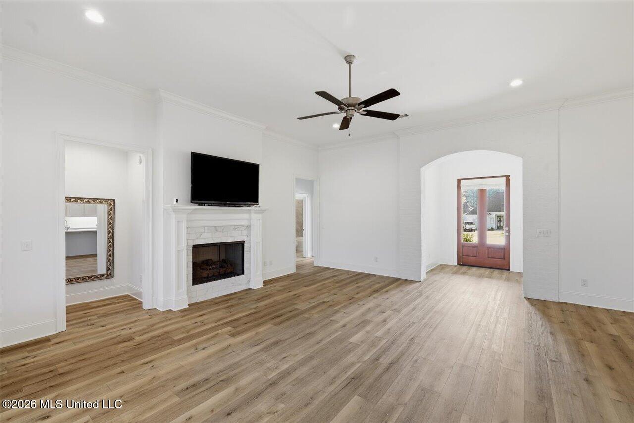 615 Crossvine Ridge